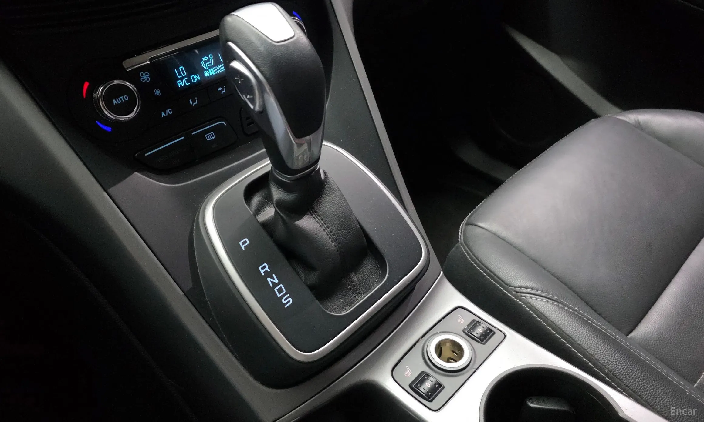 Ford Escape превью 9