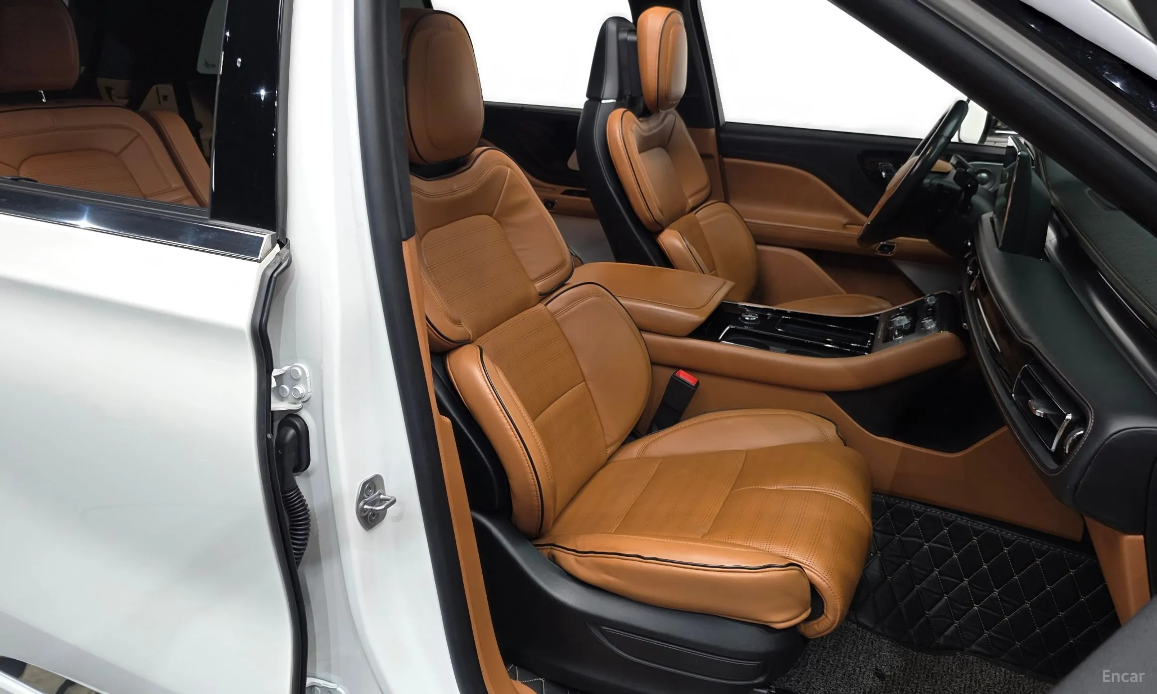 Lincoln Aviator 2nd Generation превью 10