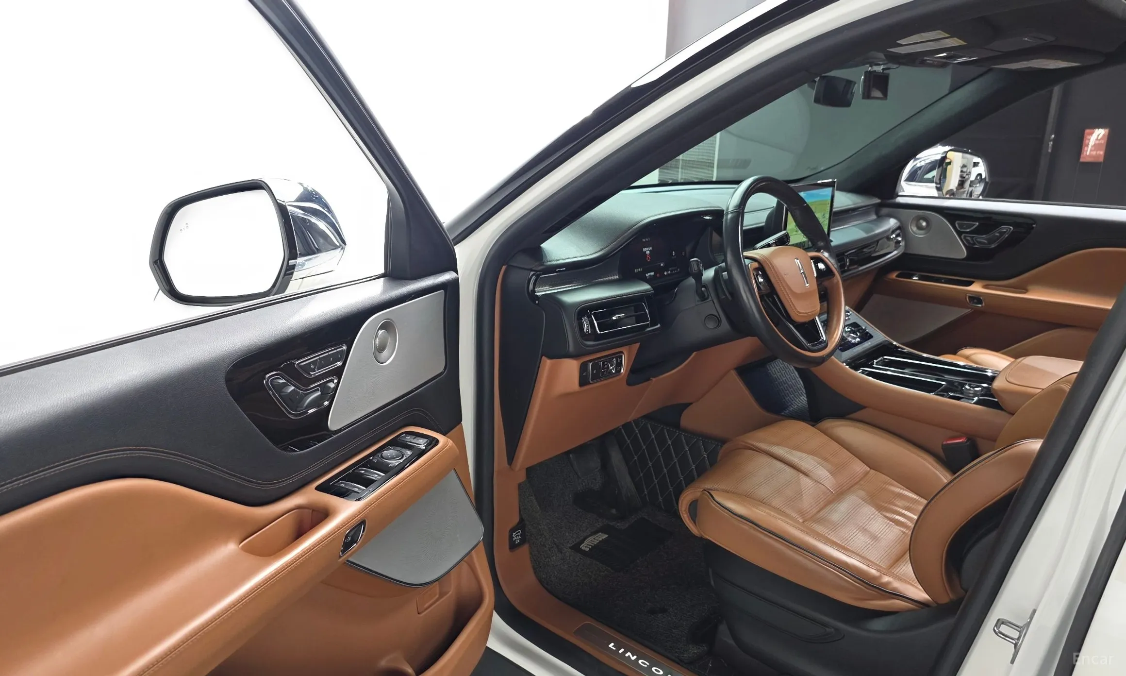Lincoln Aviator 2nd Generation превью 11