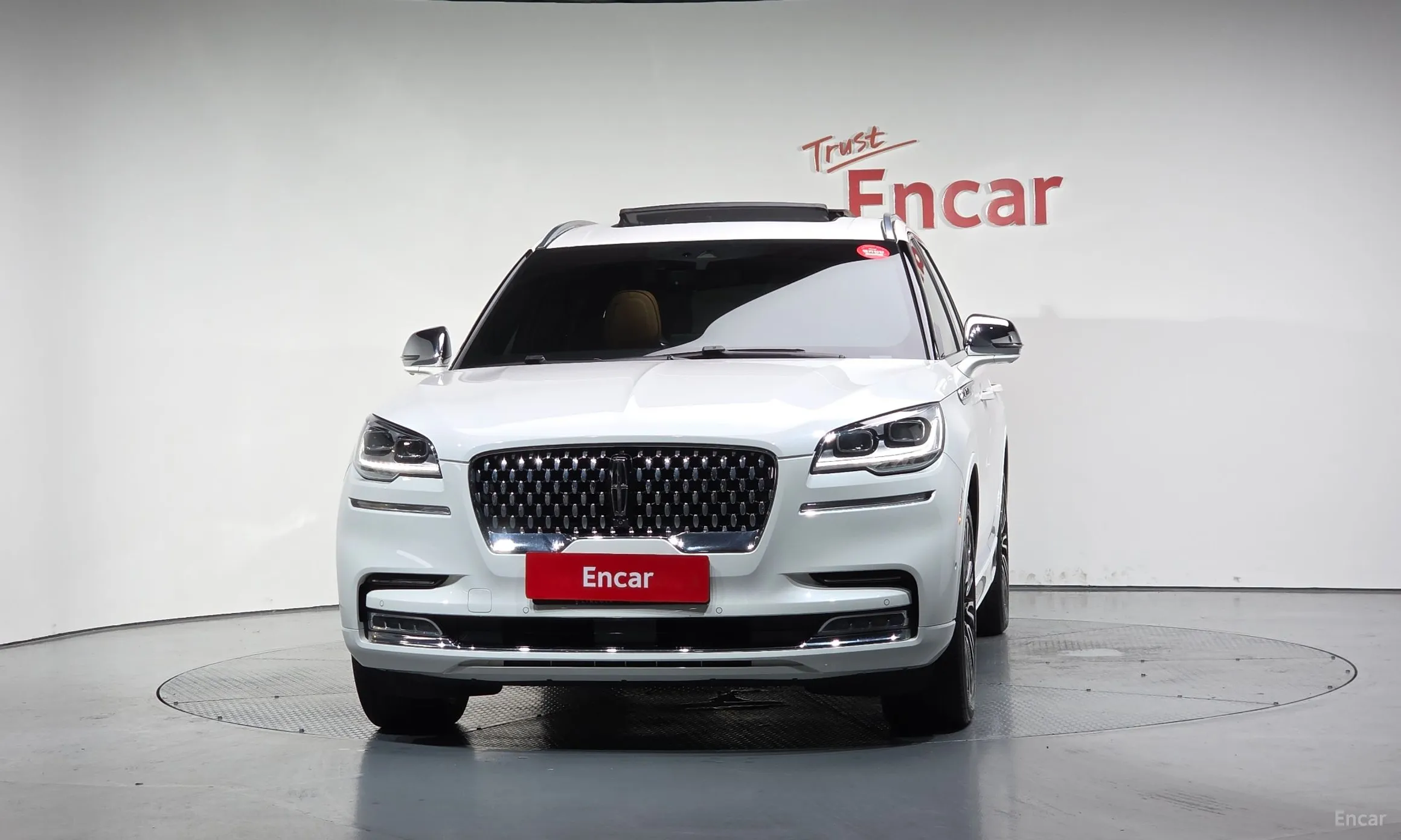 Lincoln Aviator 2nd Generation превью 3