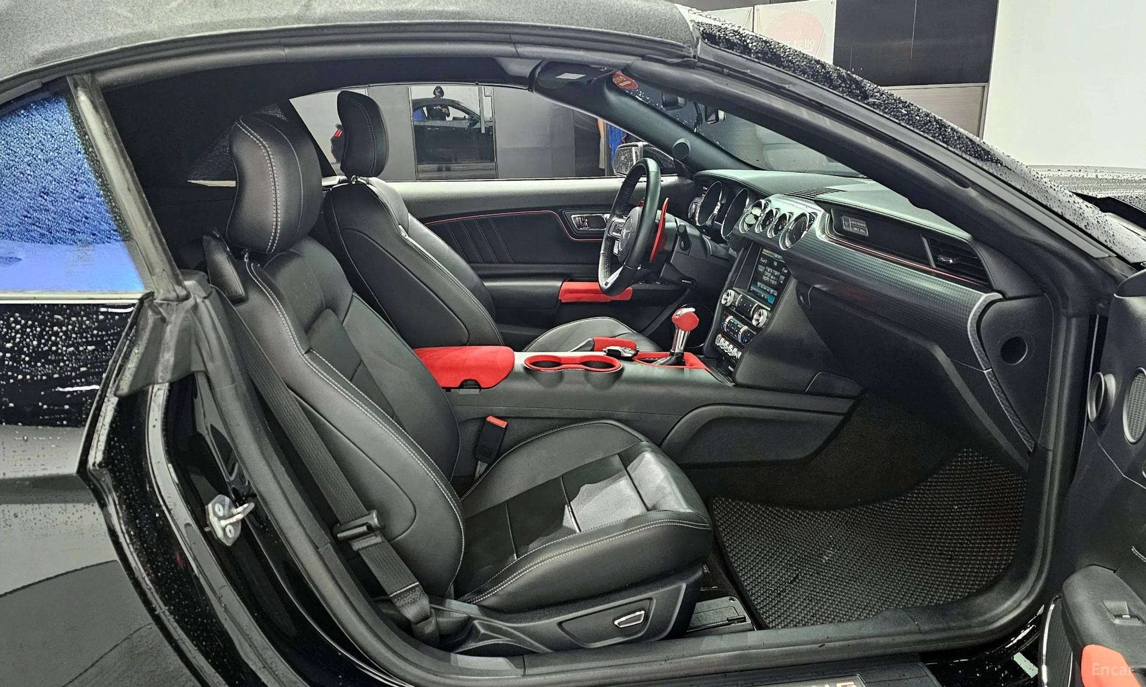 Ford Mustang превью 10
