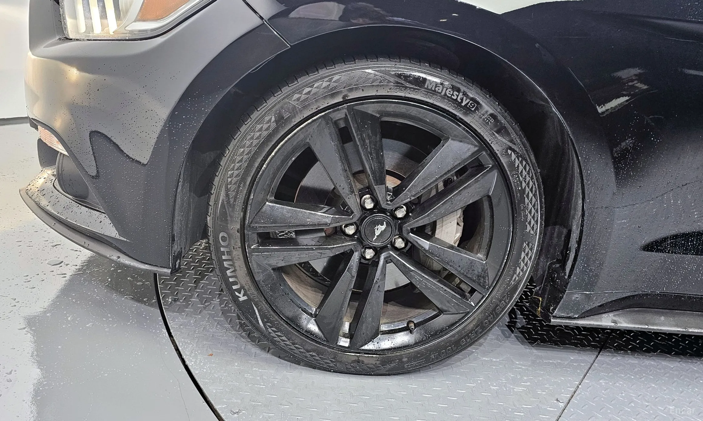 Ford Mustang превью 5
