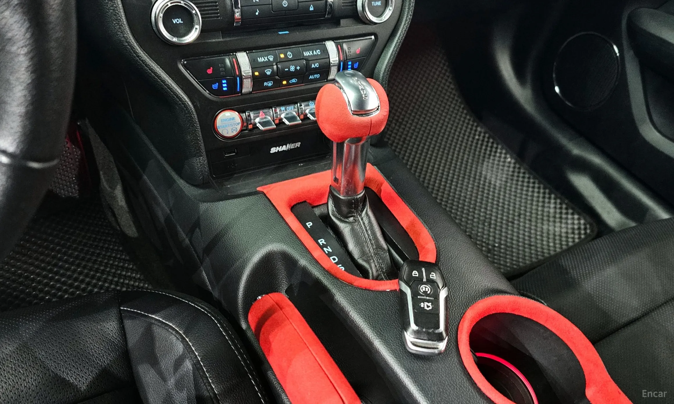 Ford Mustang превью 9