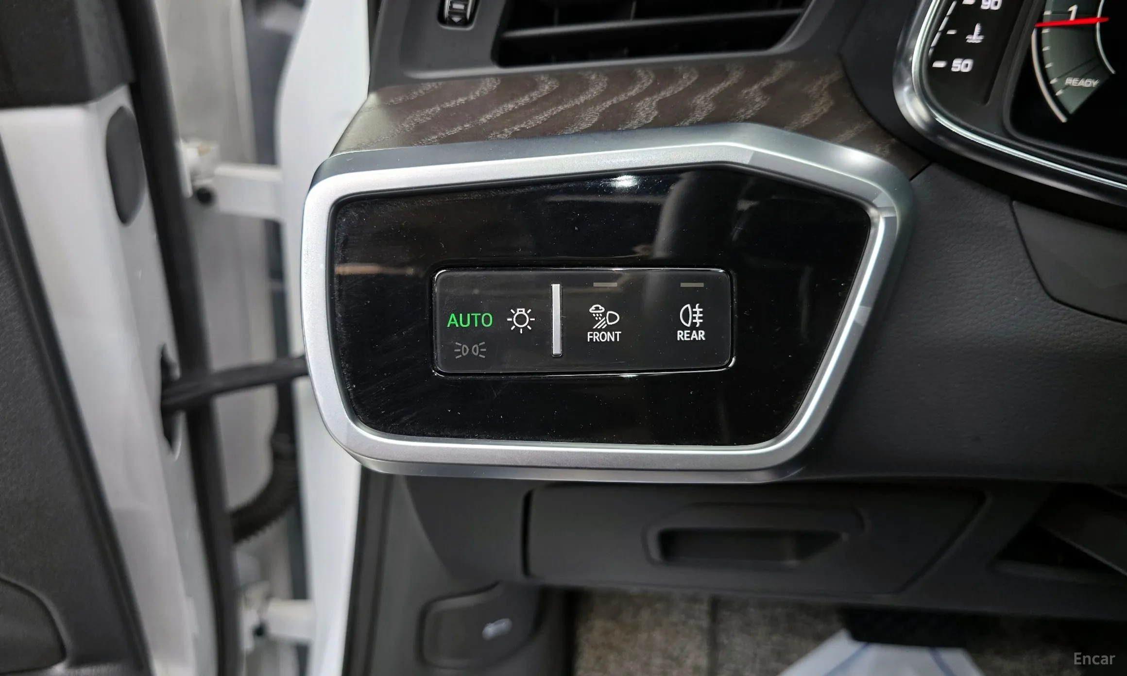 Audi A6 (C8) превью 13