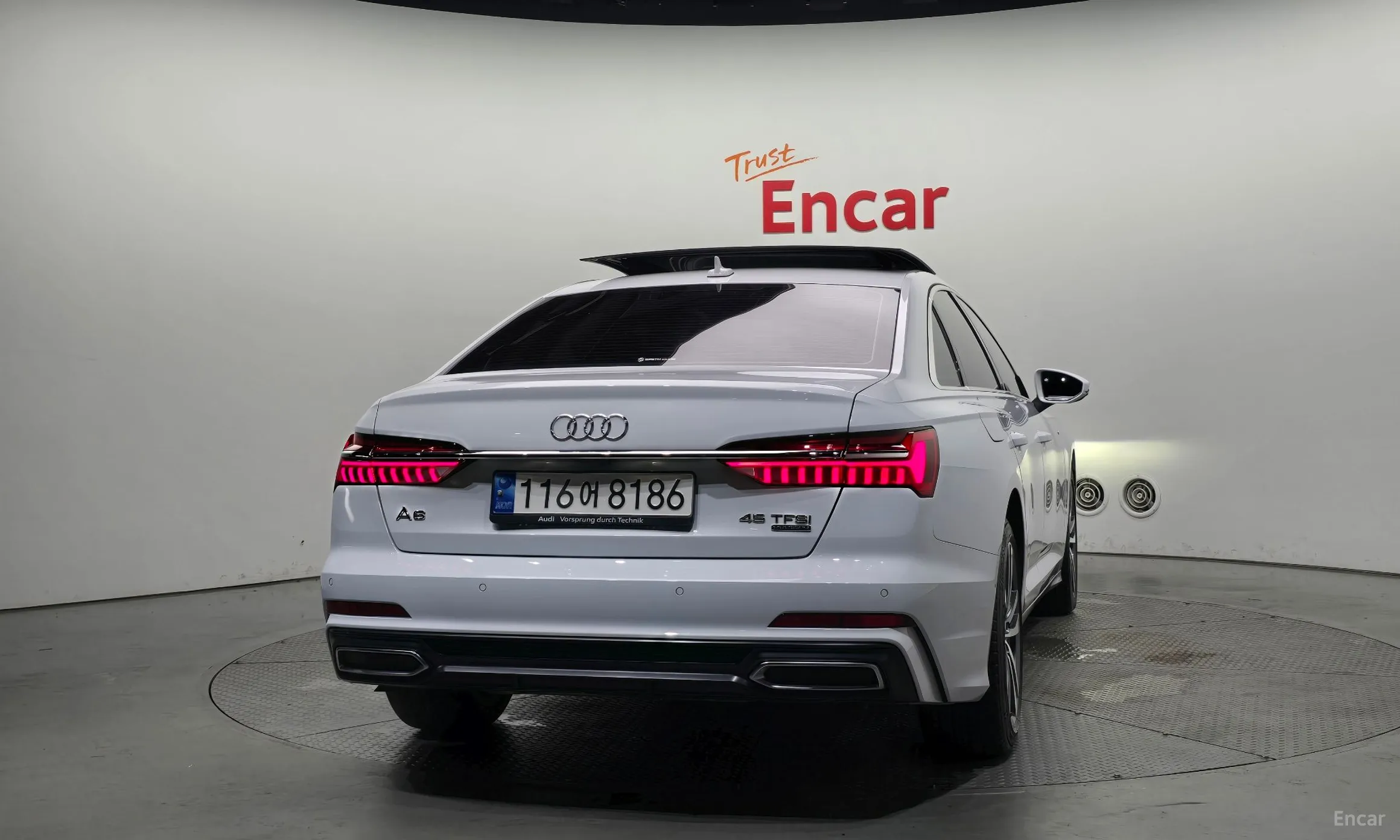 Audi A6 (C8) превью 4