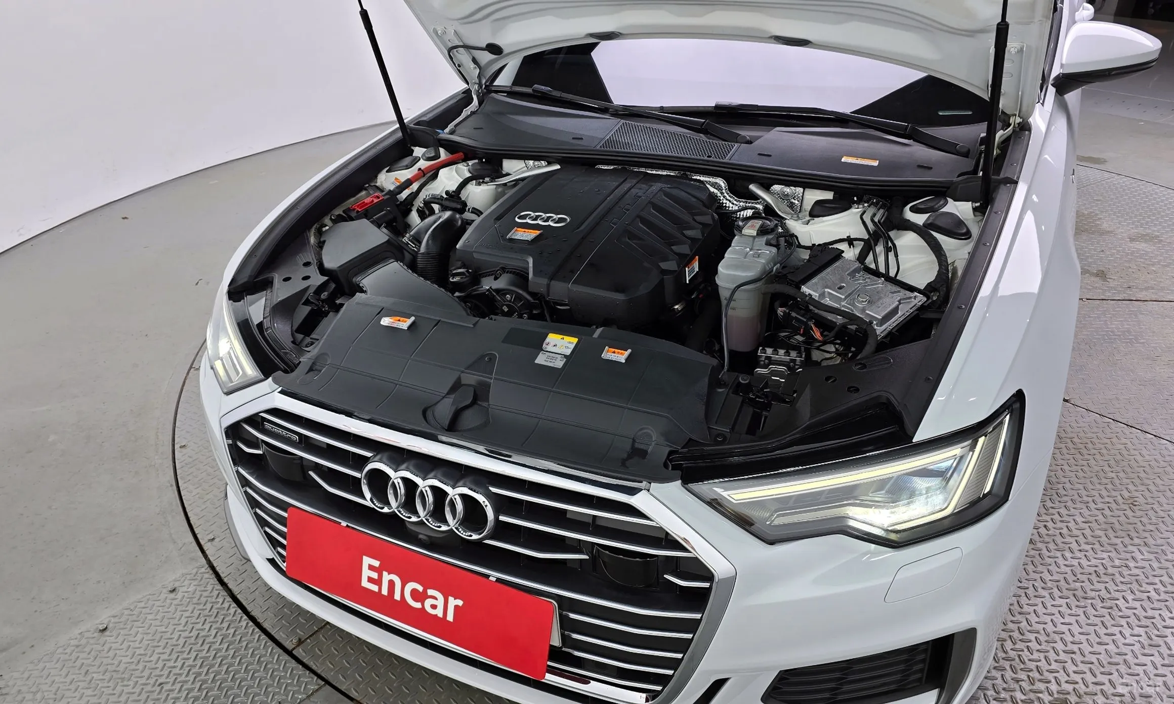Audi A6 (C8) превью 6