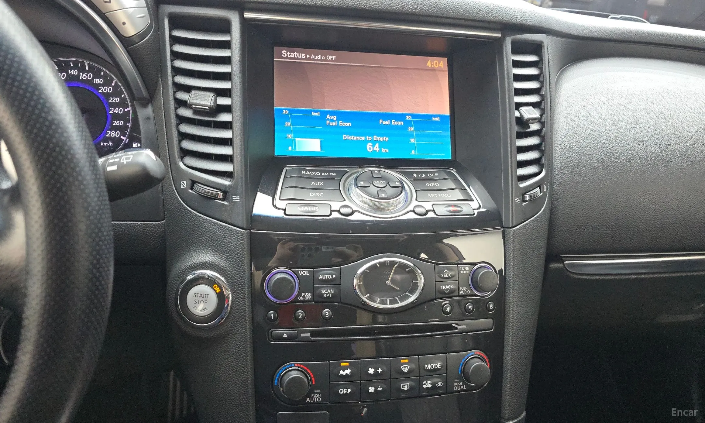 Infiniti FX30d превью 15