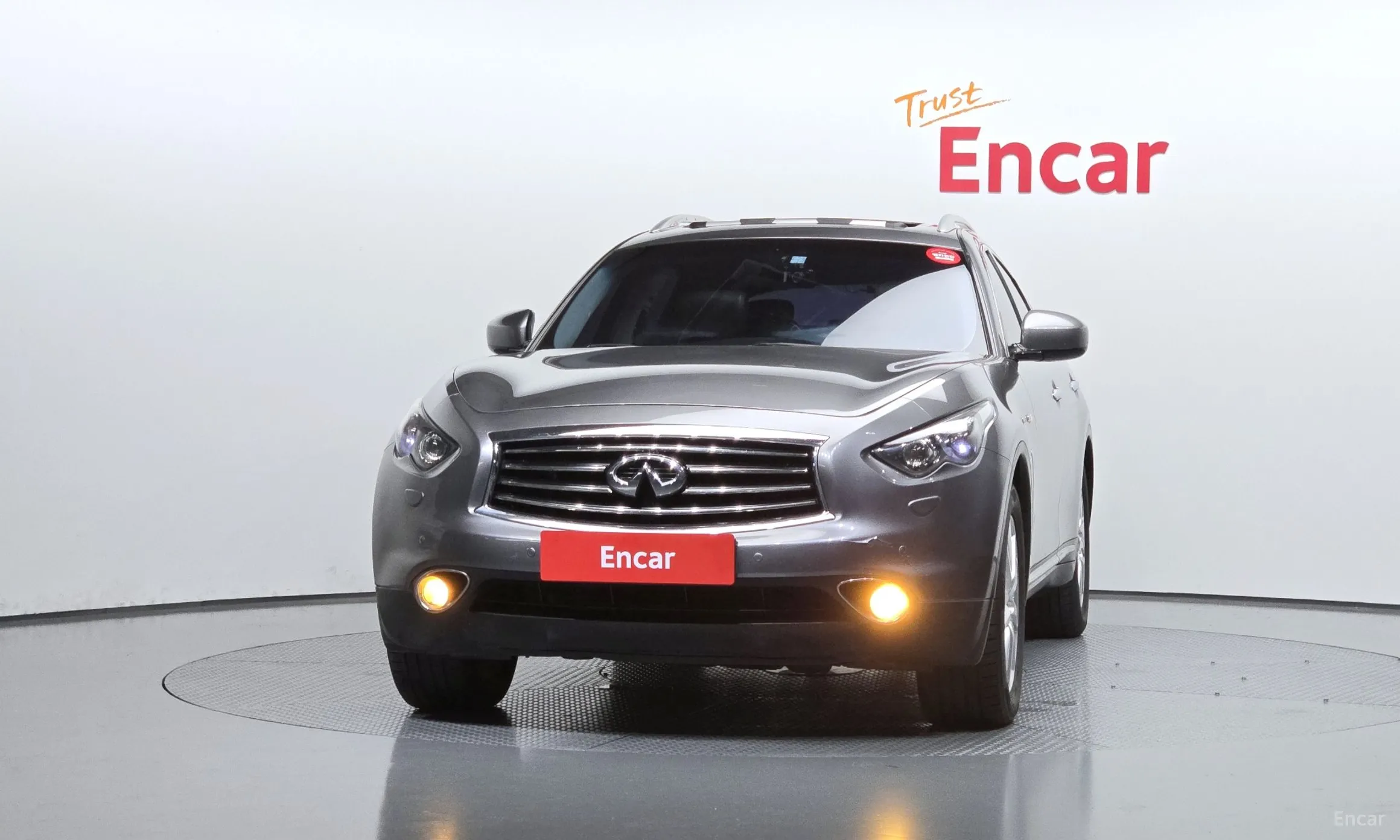 Infiniti FX30d превью 3