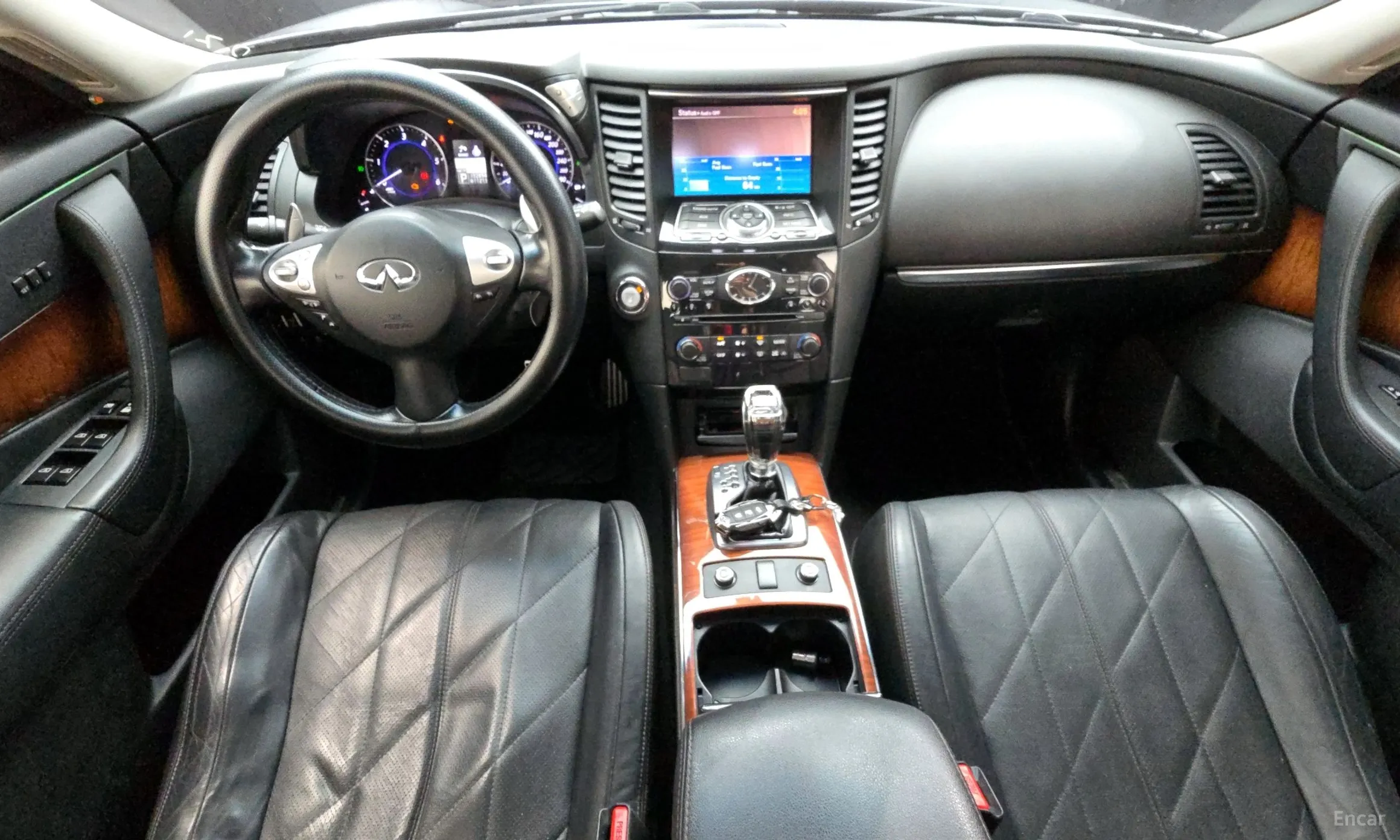 Infiniti FX30d превью 7