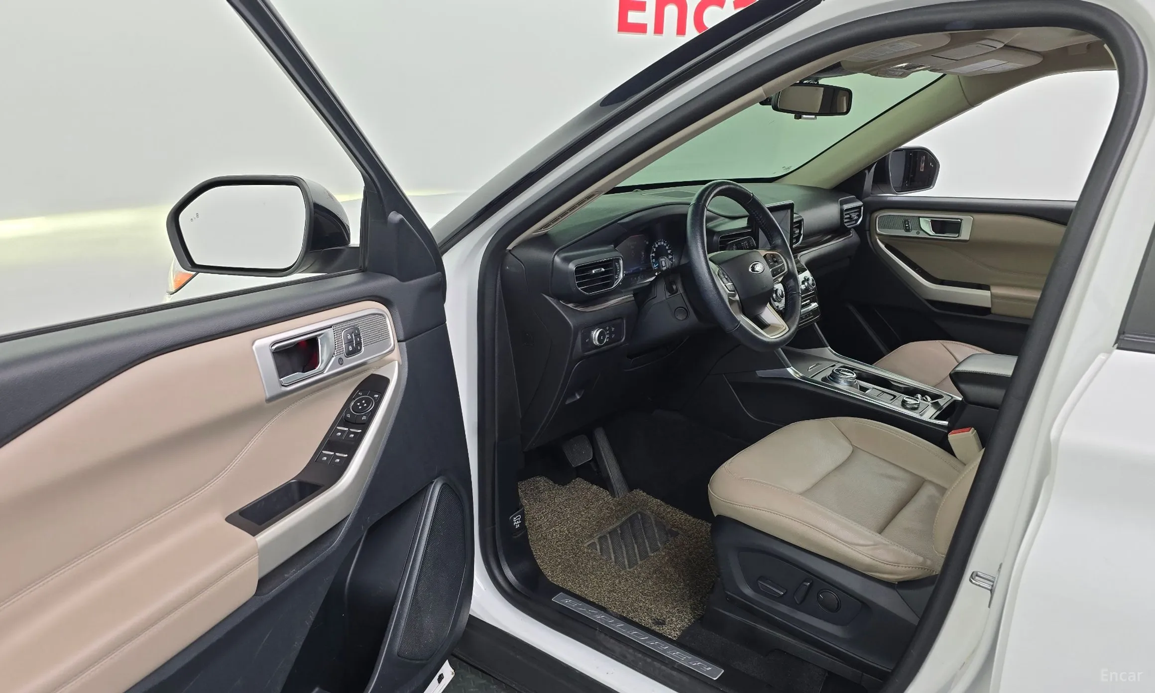 Ford Explorer 6th Generation превью 10