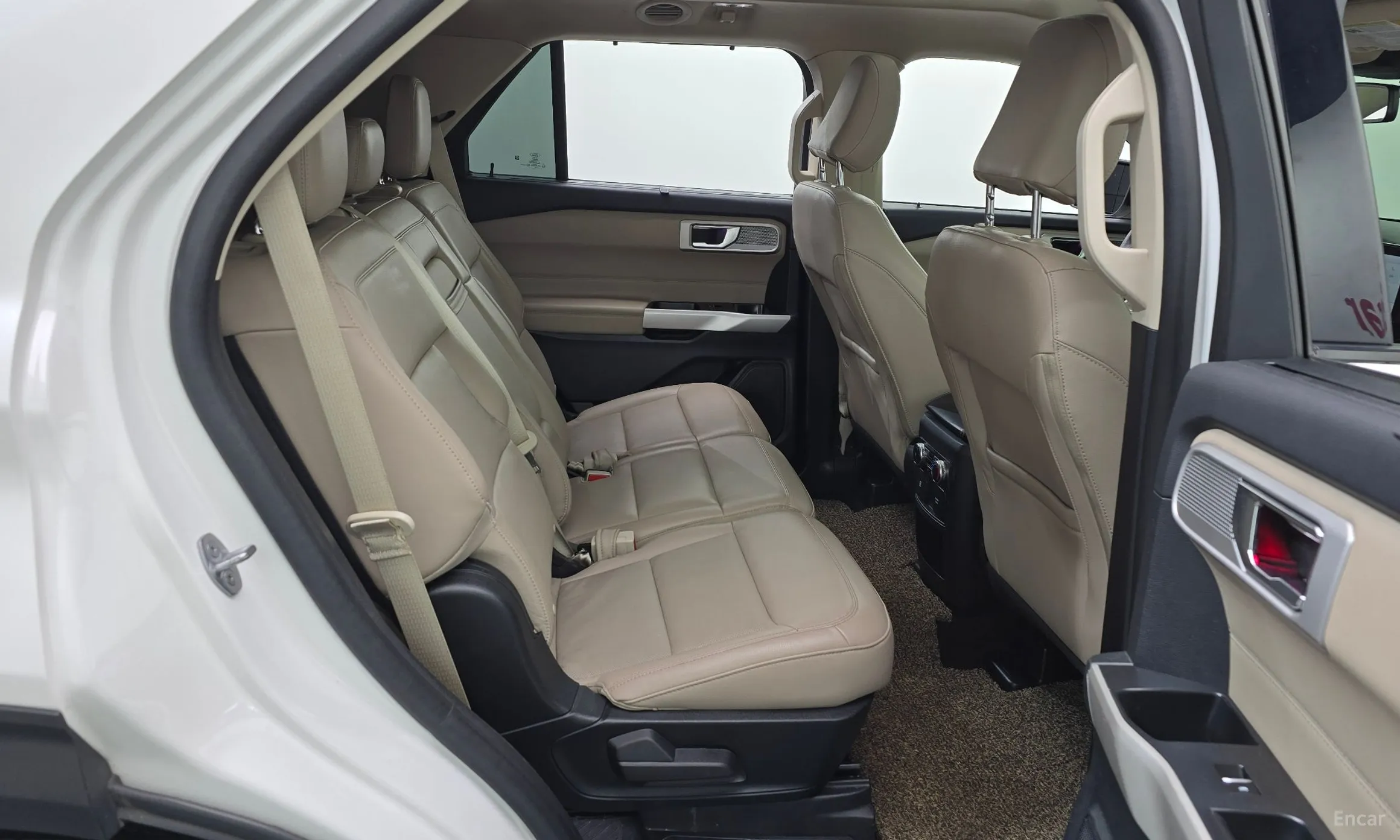 Ford Explorer 6th Generation превью 12