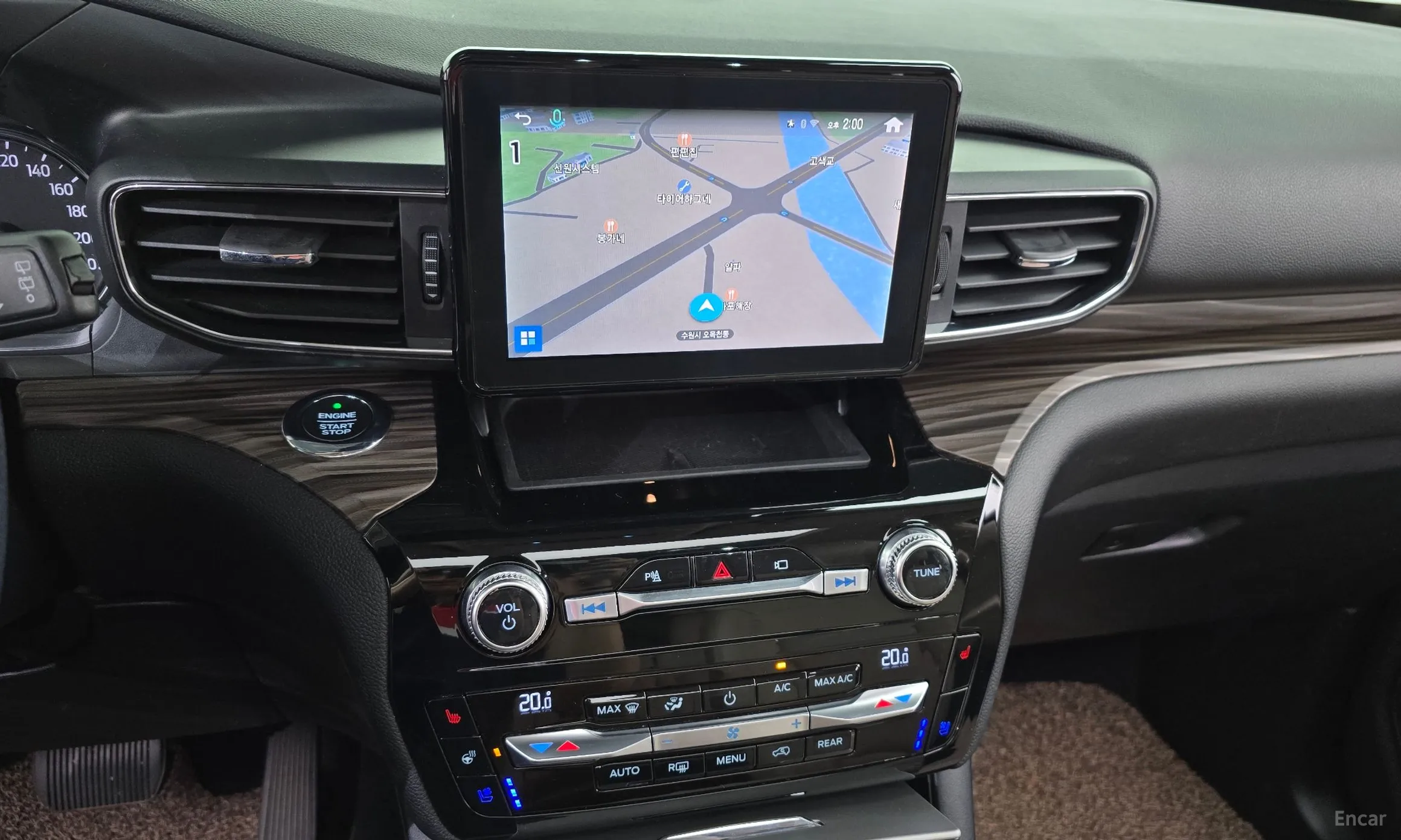 Ford Explorer 6th Generation превью 14