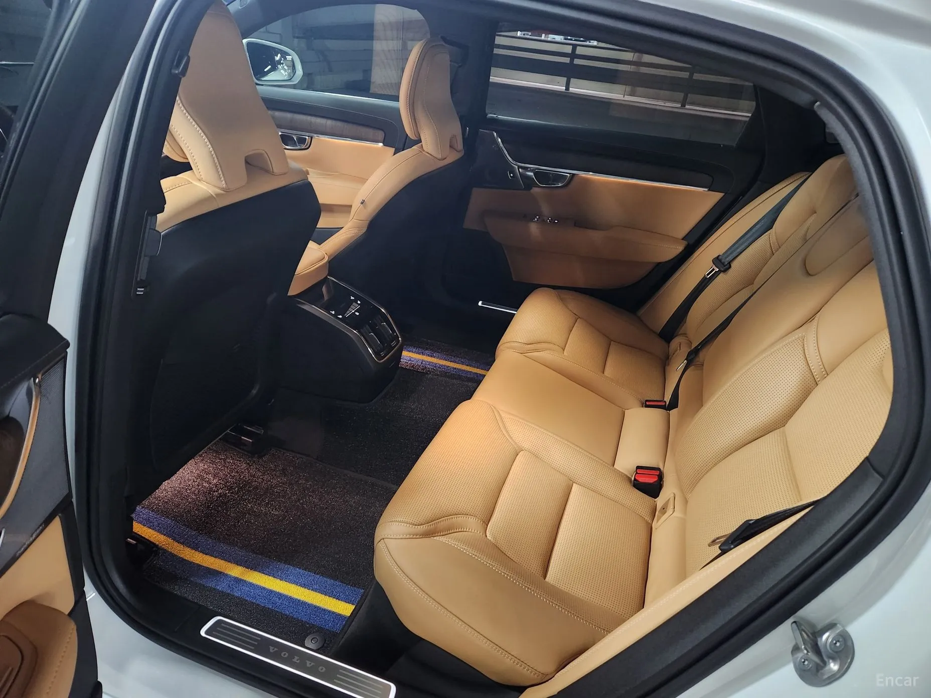 Volvo S90 превью 10
