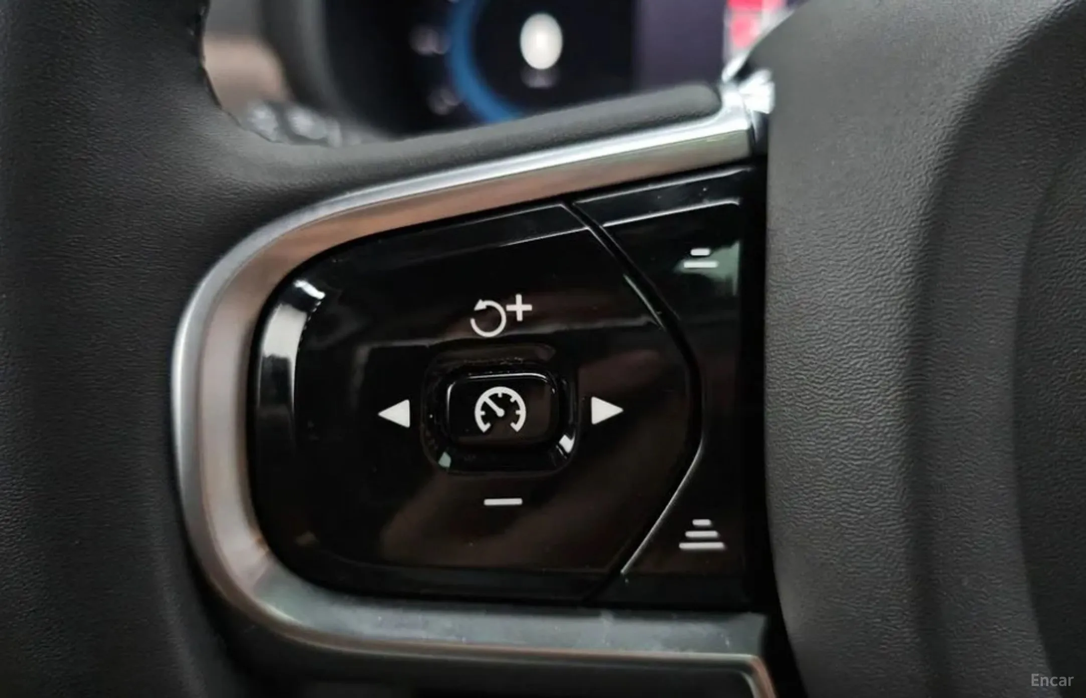Volvo S90 превью 15