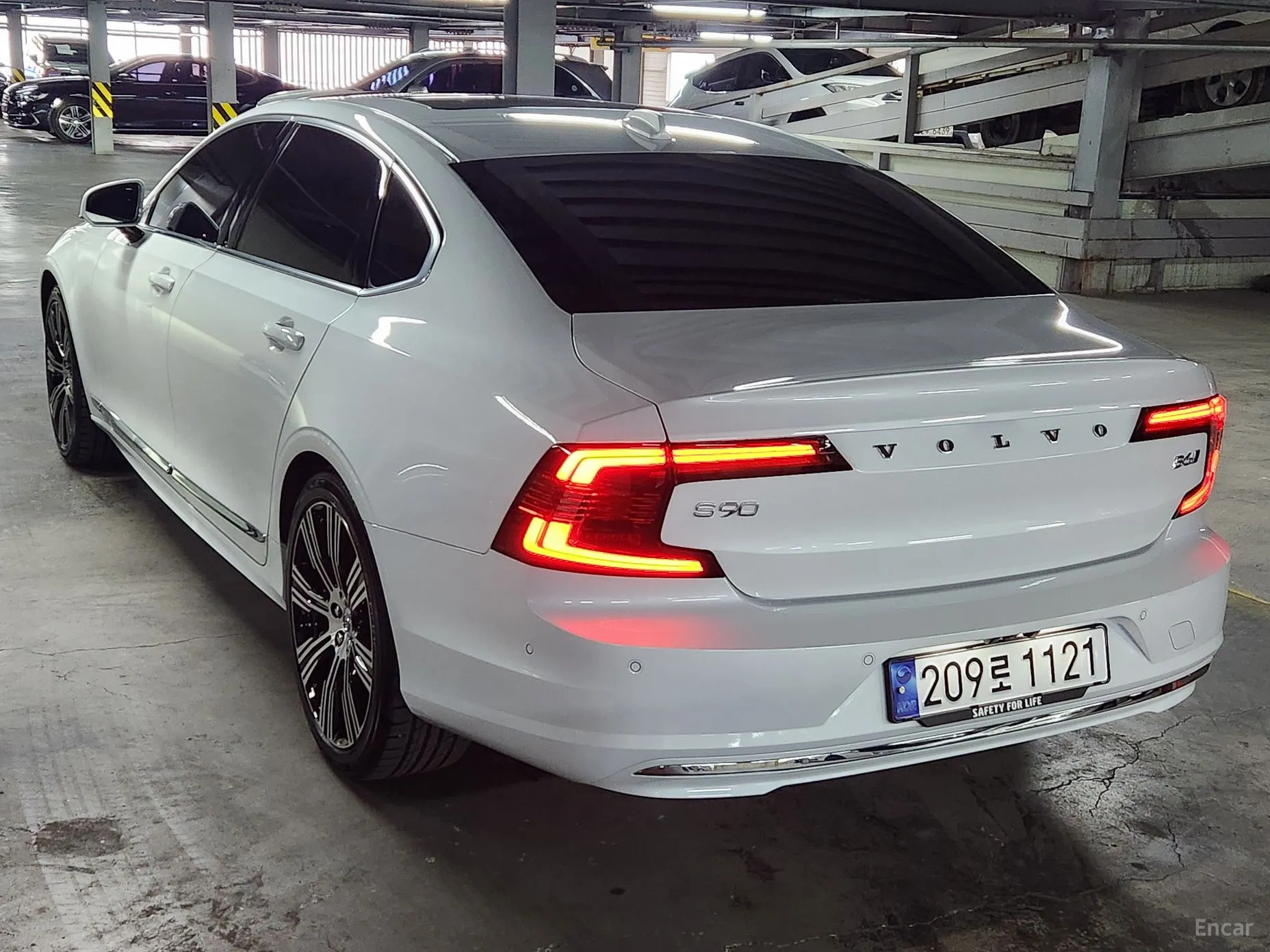 Volvo S90 превью 2