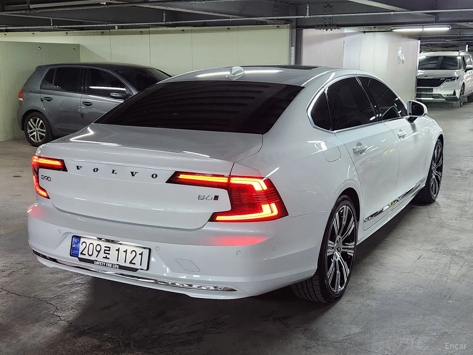 Volvo S90 превью 4