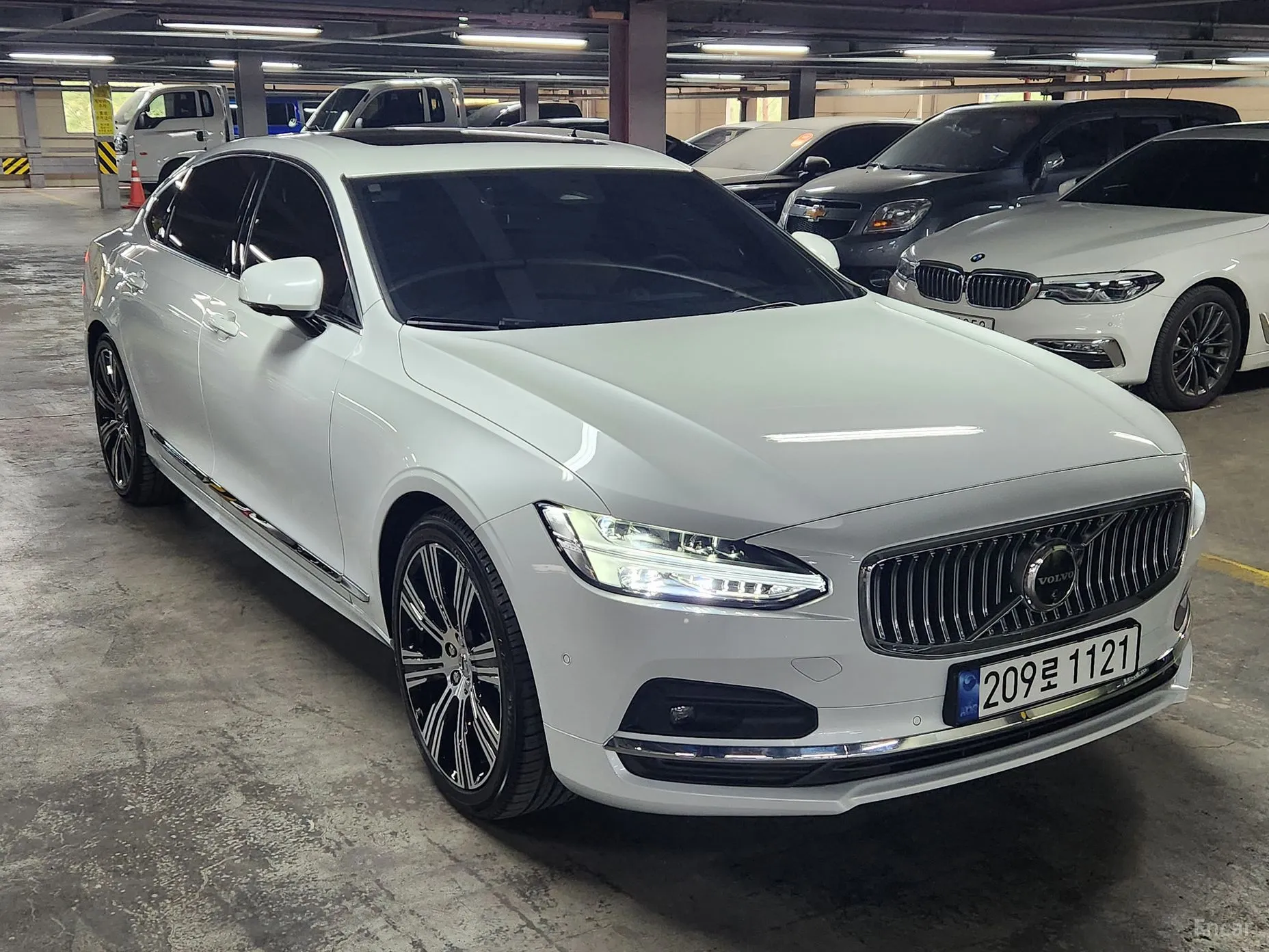 Volvo S90 превью 5