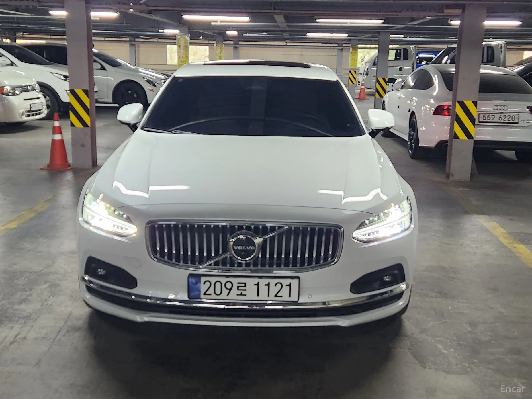 Volvo S90 превью 6