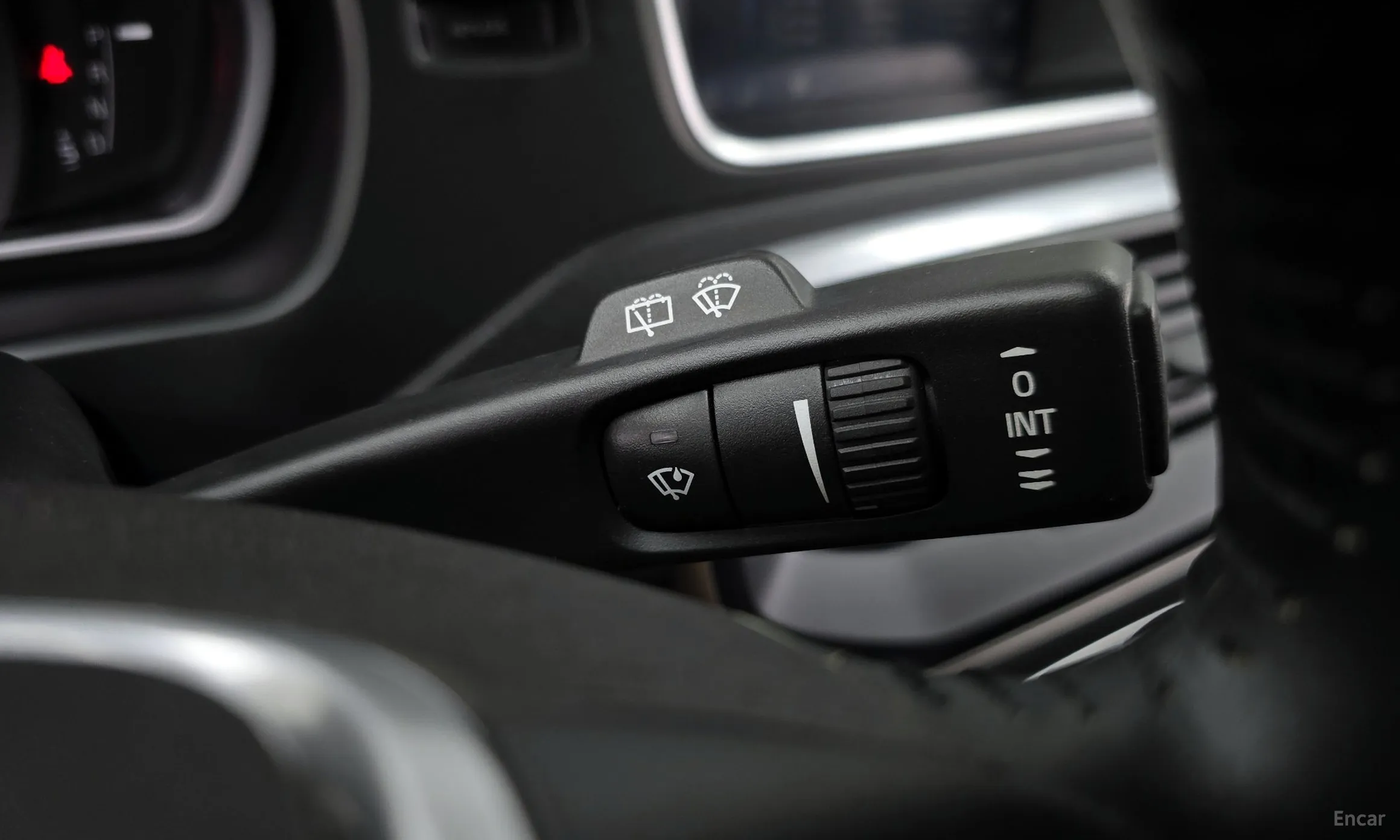 Volvo V40 превью 17