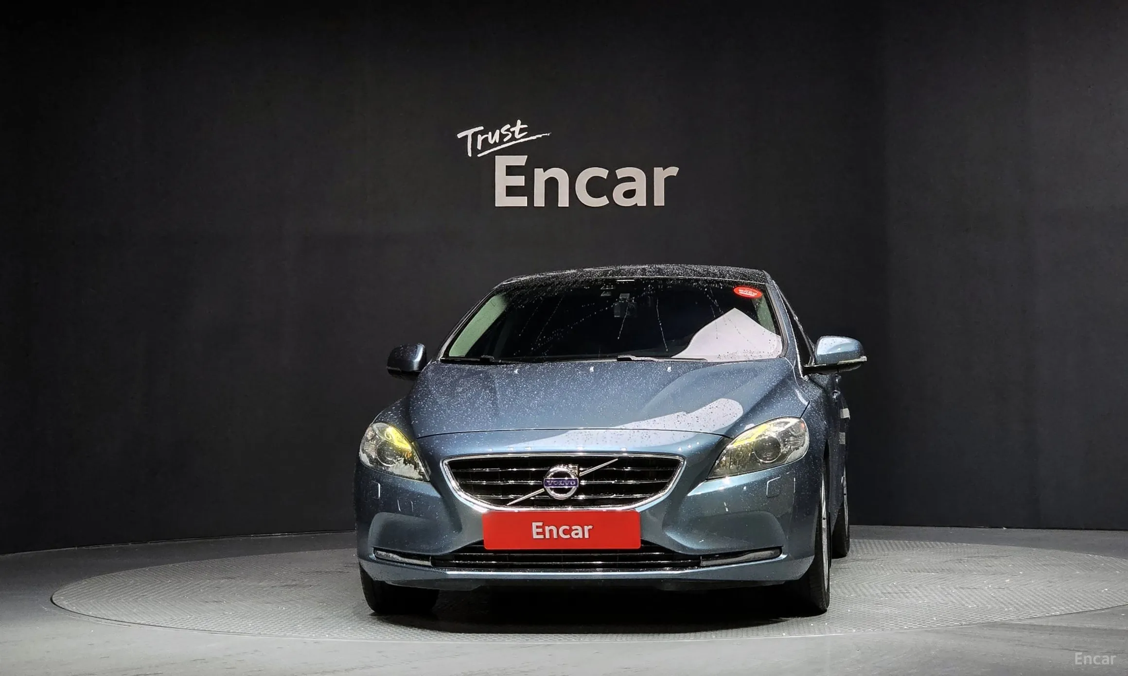Volvo V40 превью 3