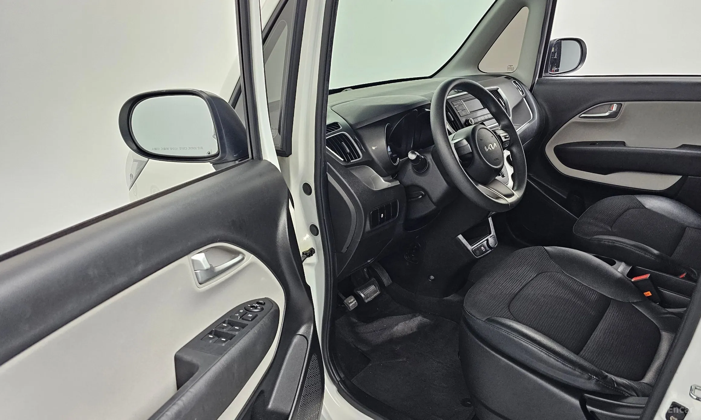 Kia Ray превью 11