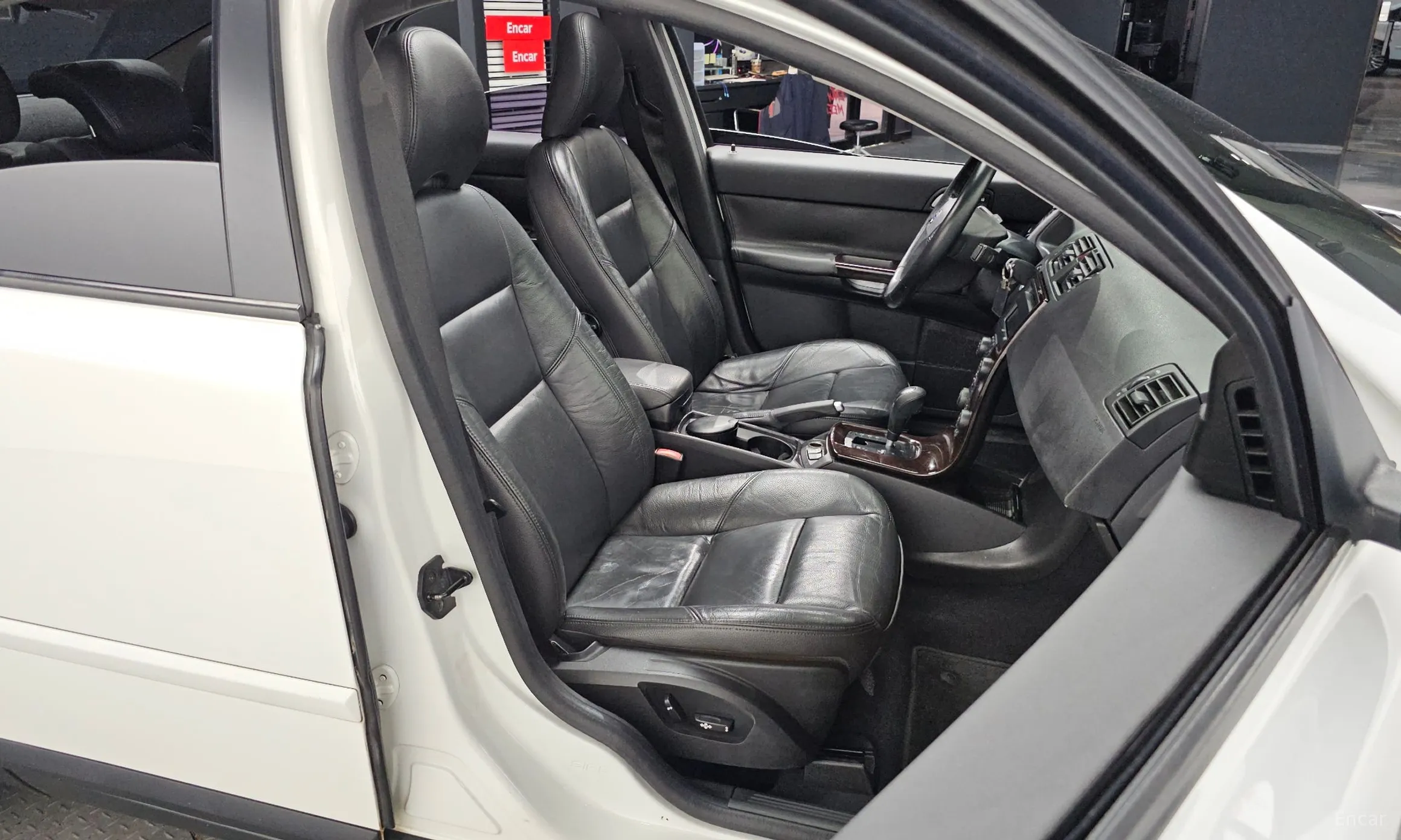 Volvo S40 превью 13