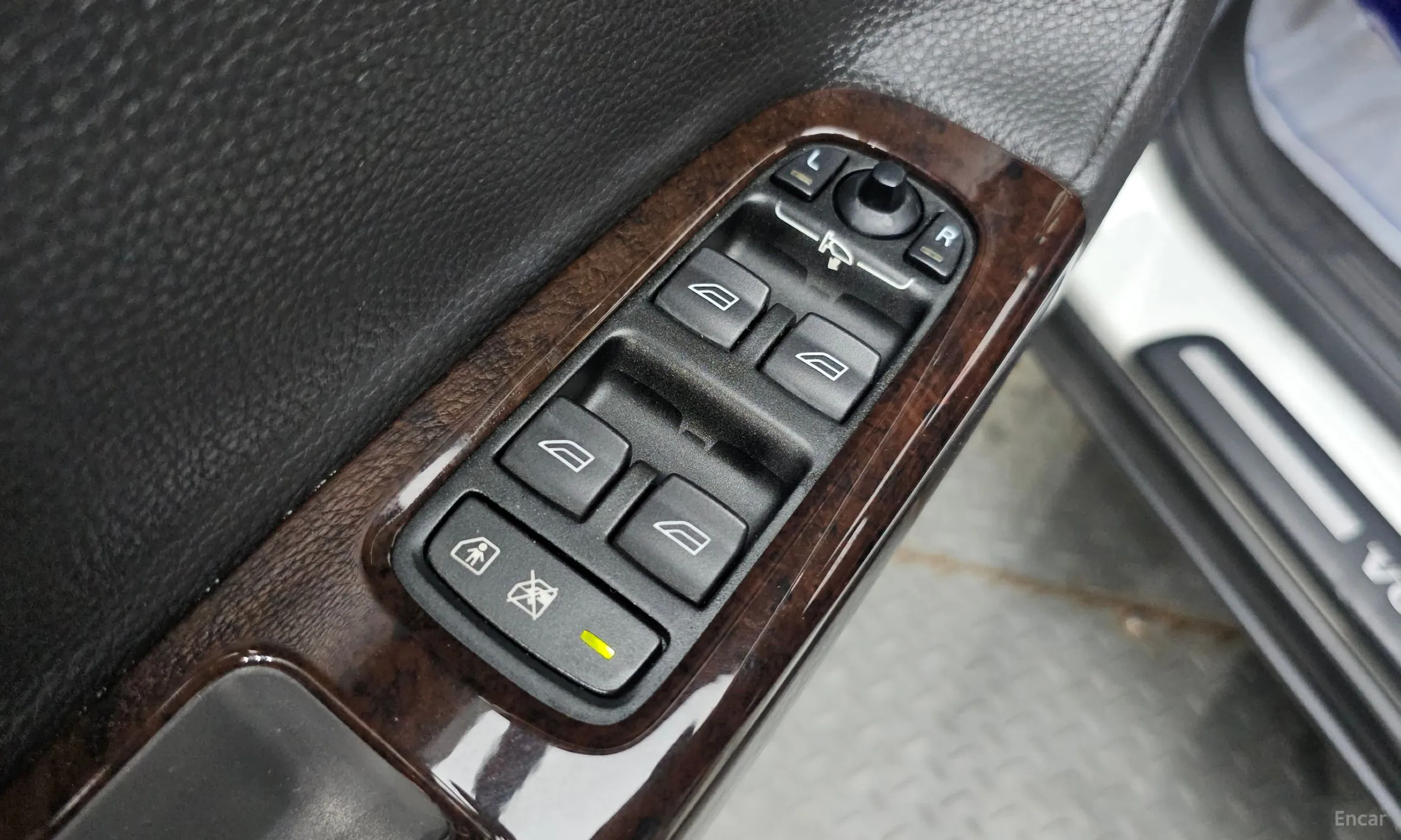Volvo S40 превью 14