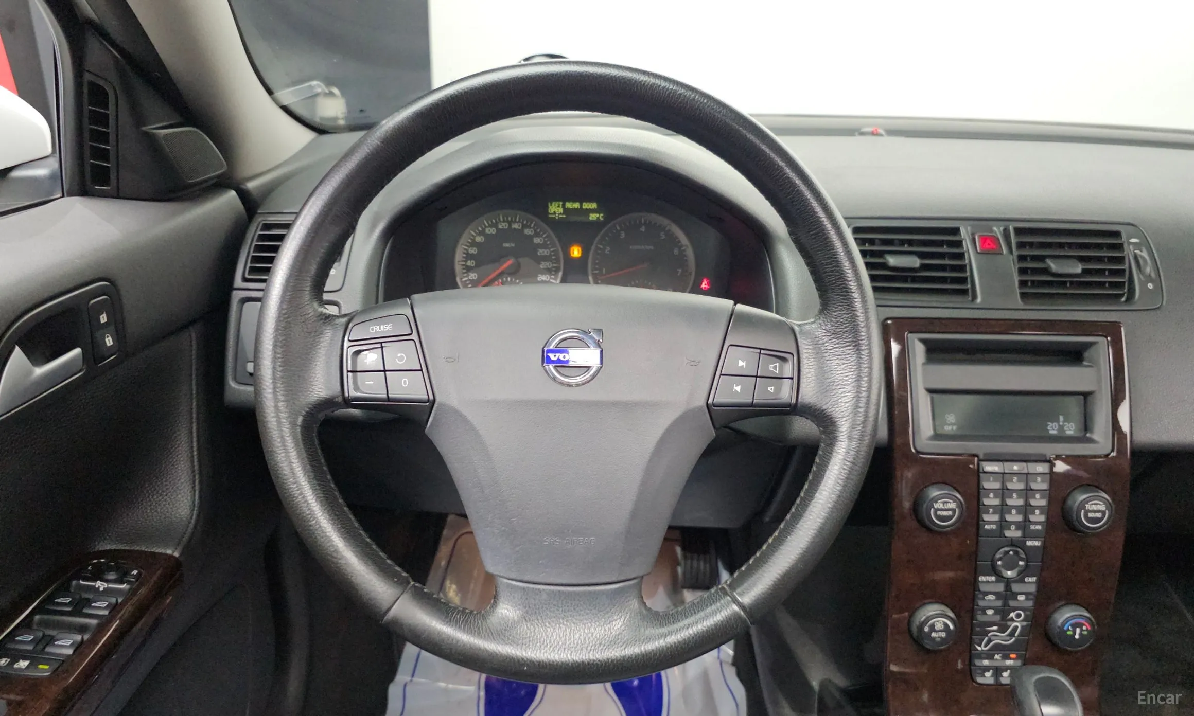 Volvo S40 превью 15