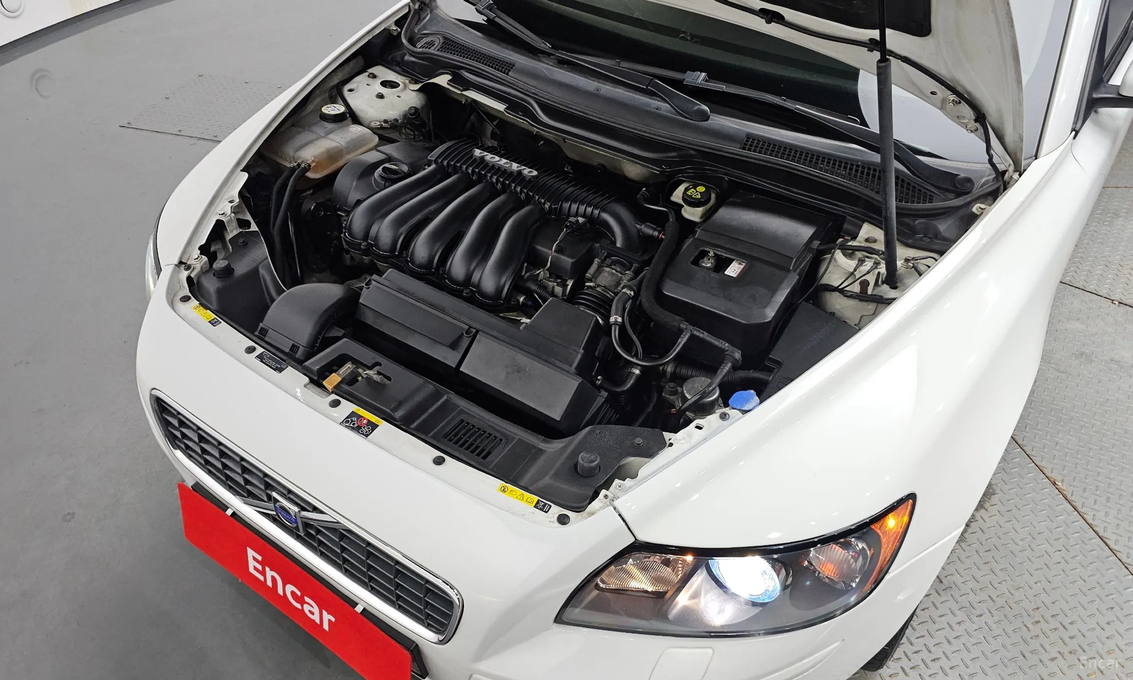 Volvo S40 превью 6