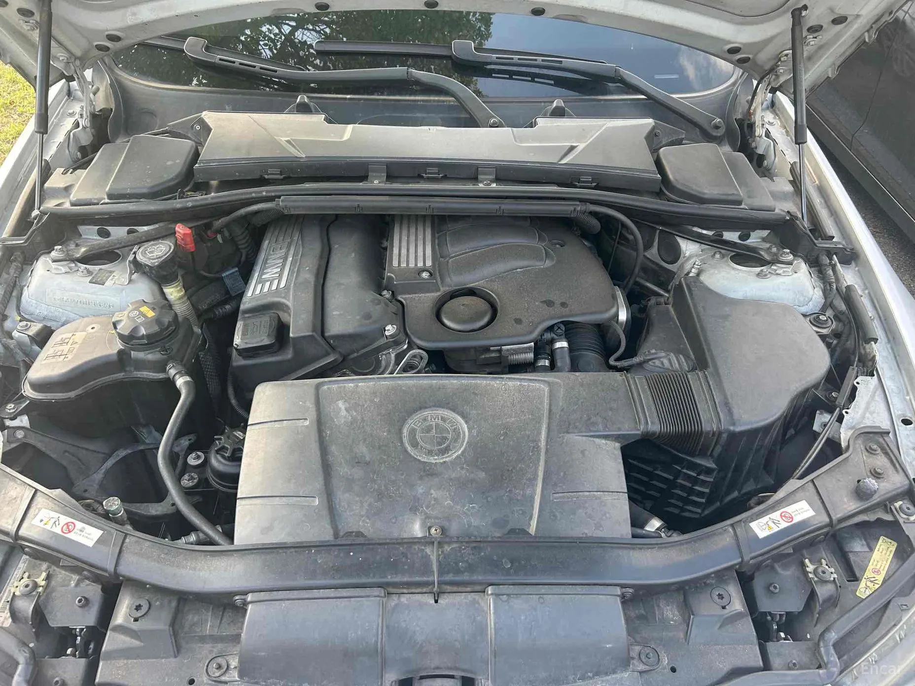 BMW 3 Series (E90) превью 10