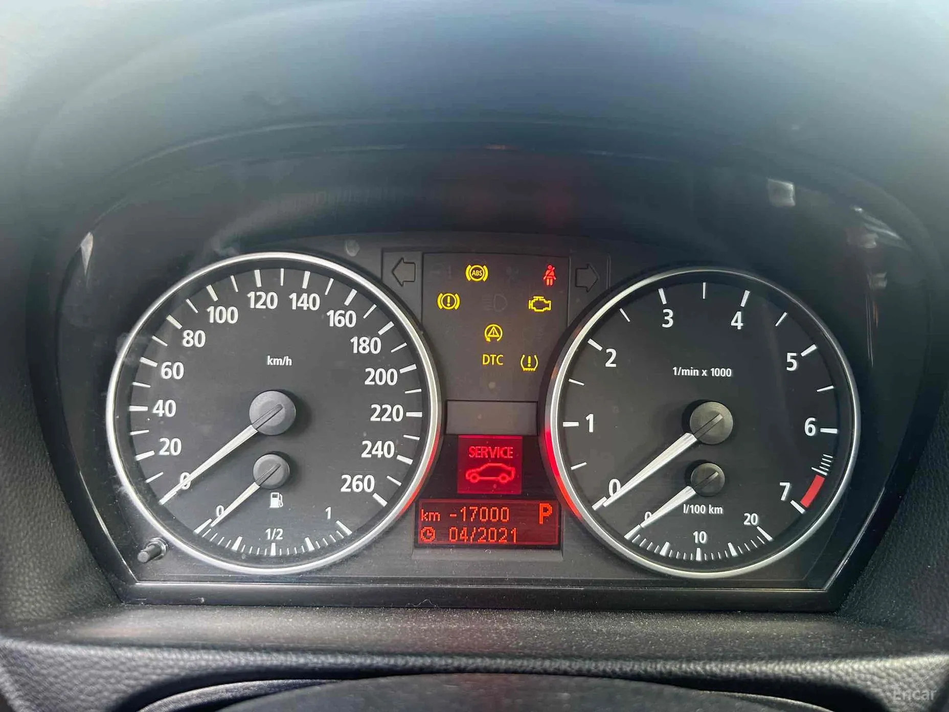 BMW 3 Series (E90) превью 12