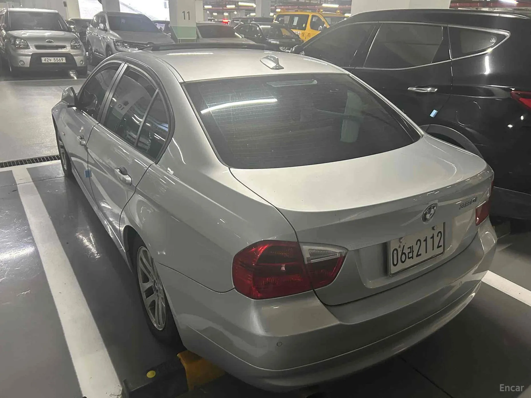 BMW 3 Series (E90) превью 3