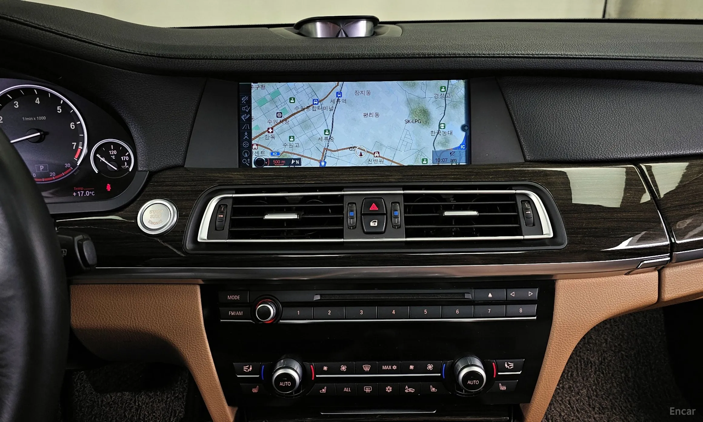BMW 7 Series (F01) превью 14