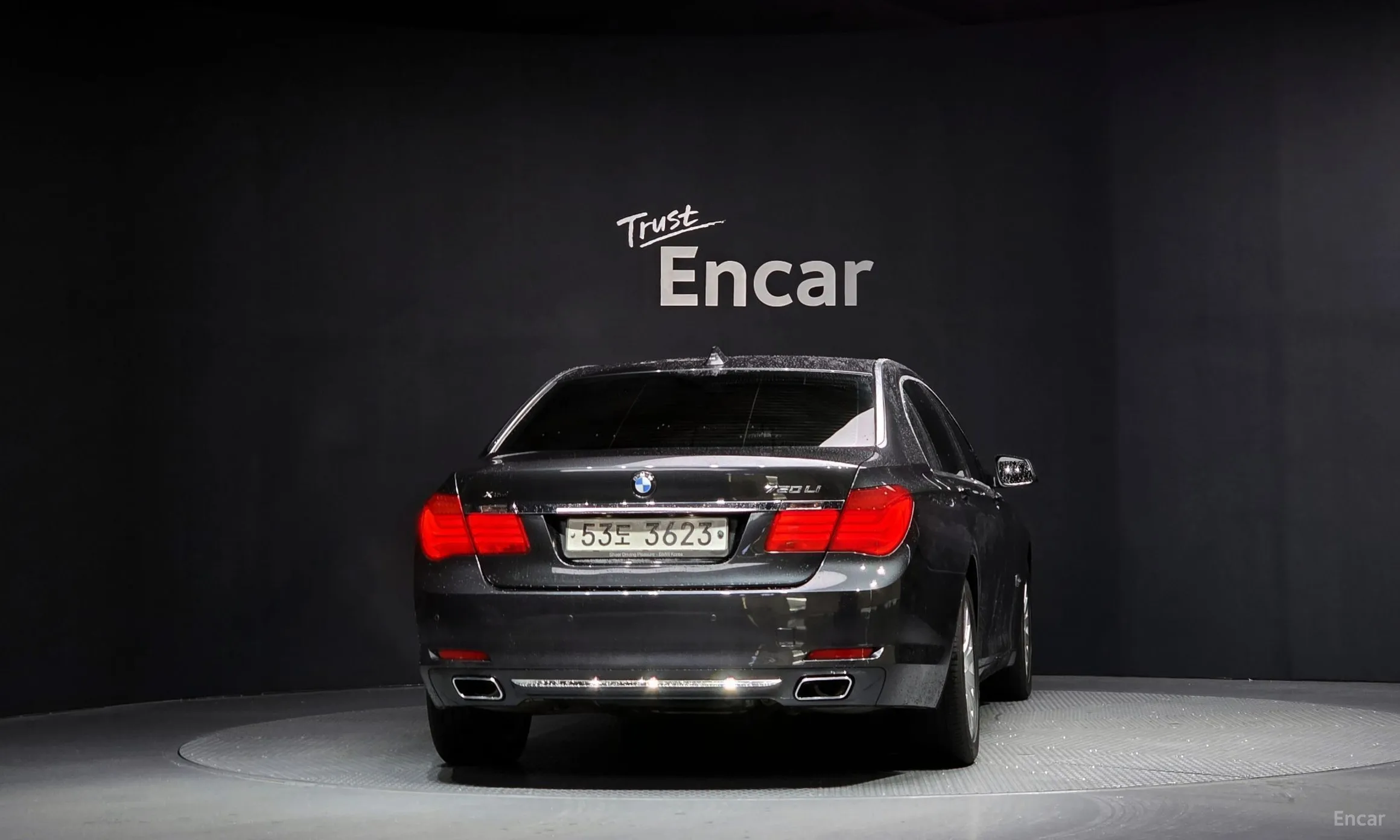 BMW 7 Series (F01) превью 4