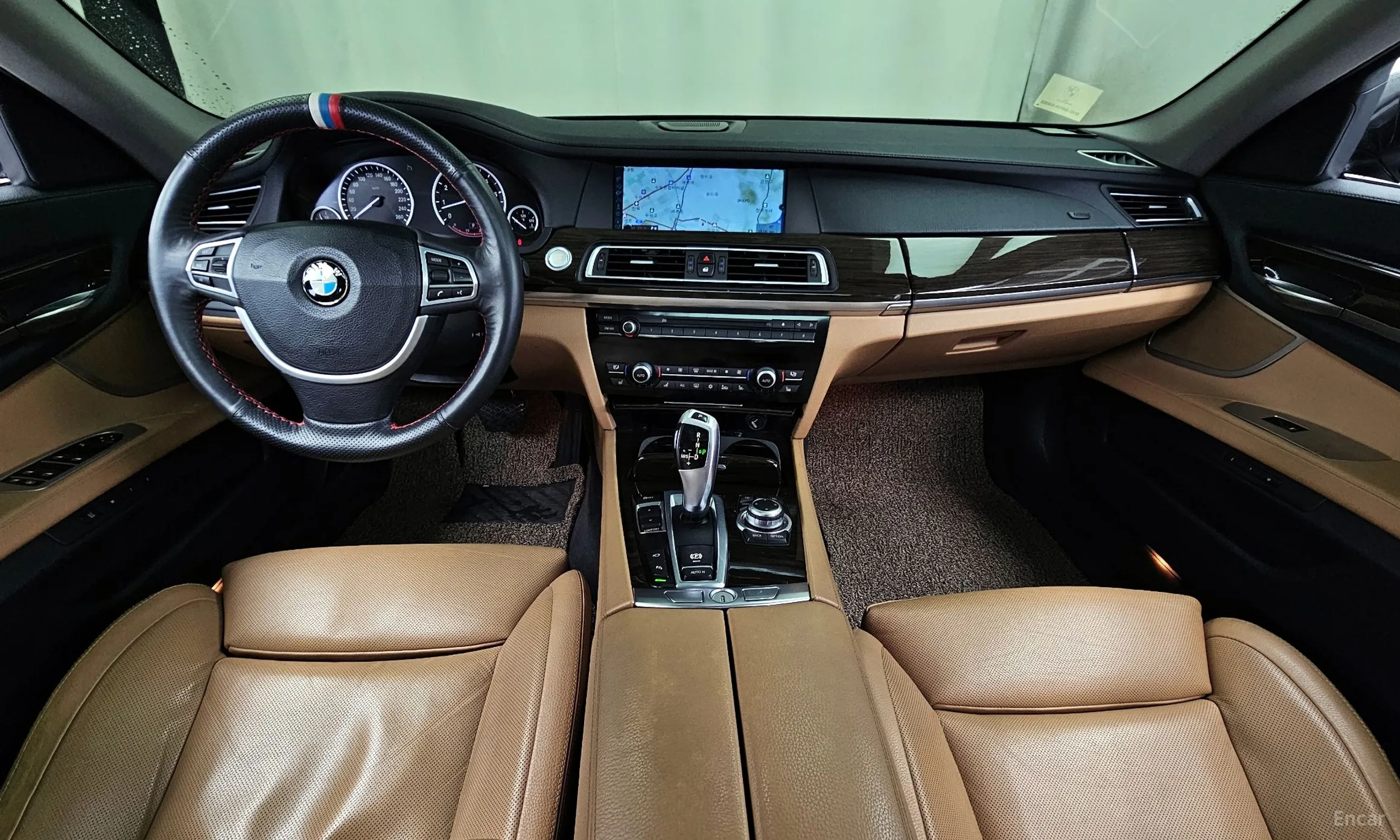 BMW 7 Series (F01) превью 7