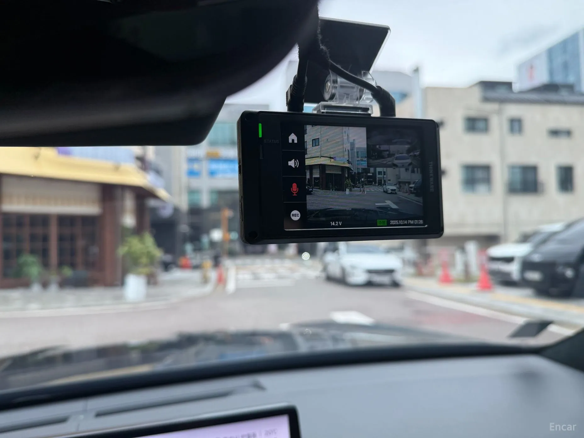 Genesis GV70 превью 7