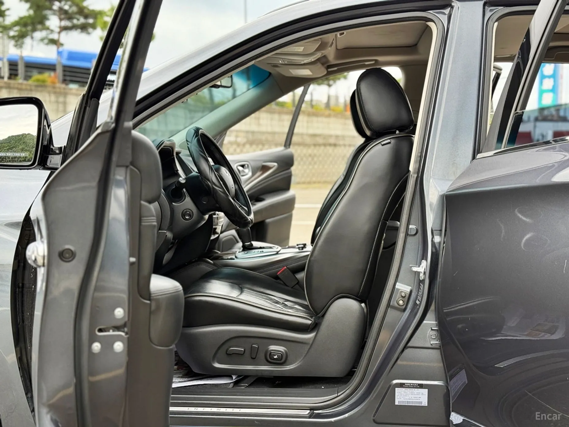 Infiniti QX60 превью 10