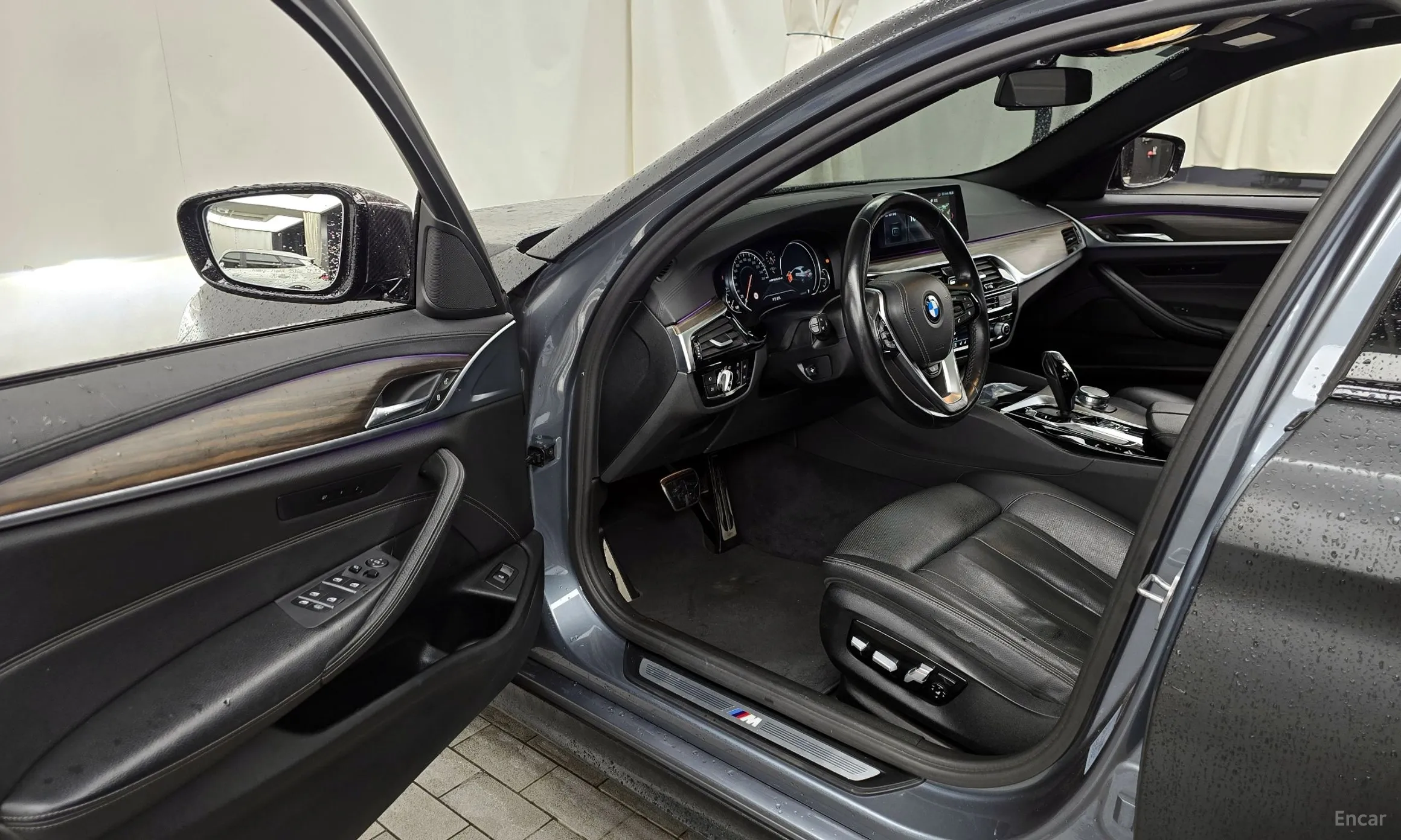 BMW 5 Series (G30) превью 10