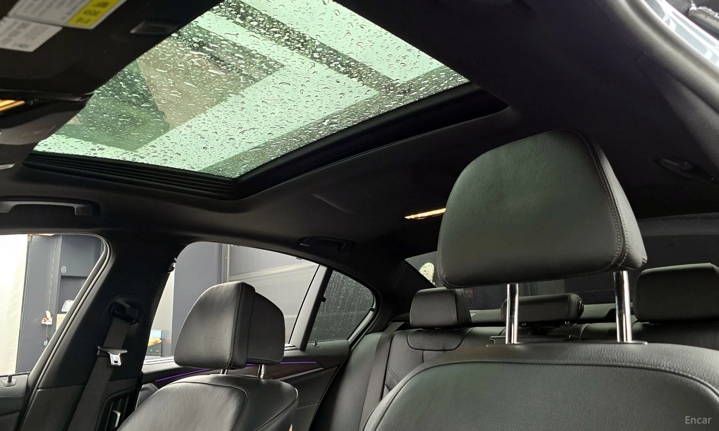 BMW 5 Series (G30) превью 18