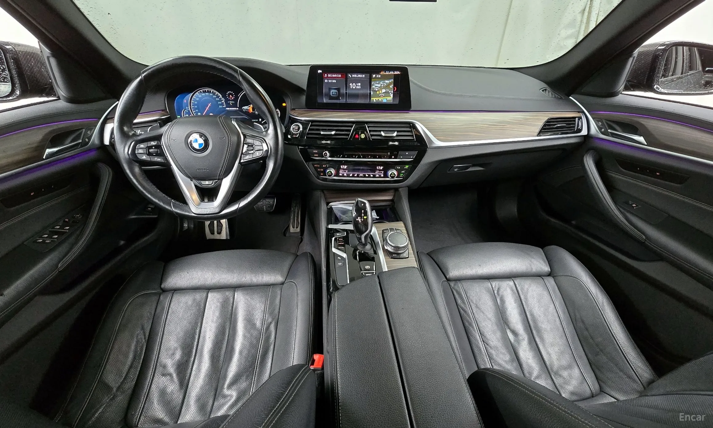 BMW 5 Series (G30) превью 7