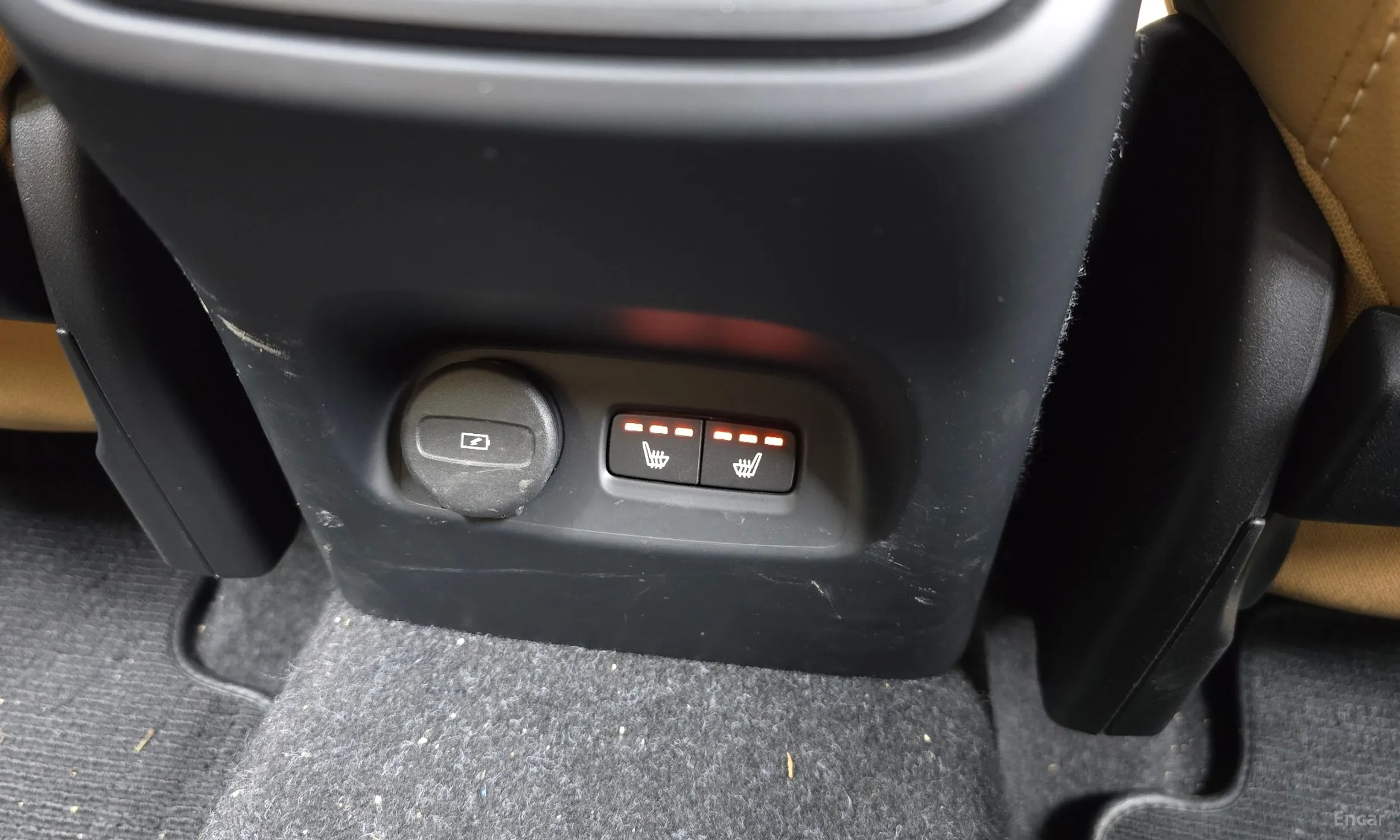 Volvo XC40 превью 18