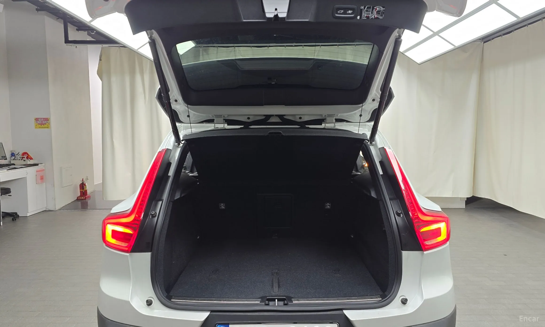 Volvo XC40 превью 20