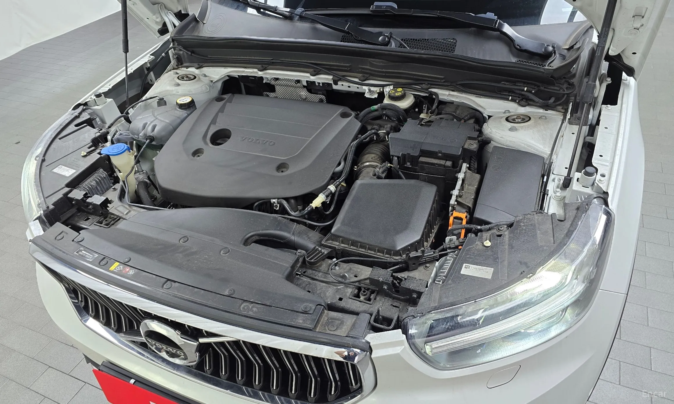 Volvo XC40 превью 6