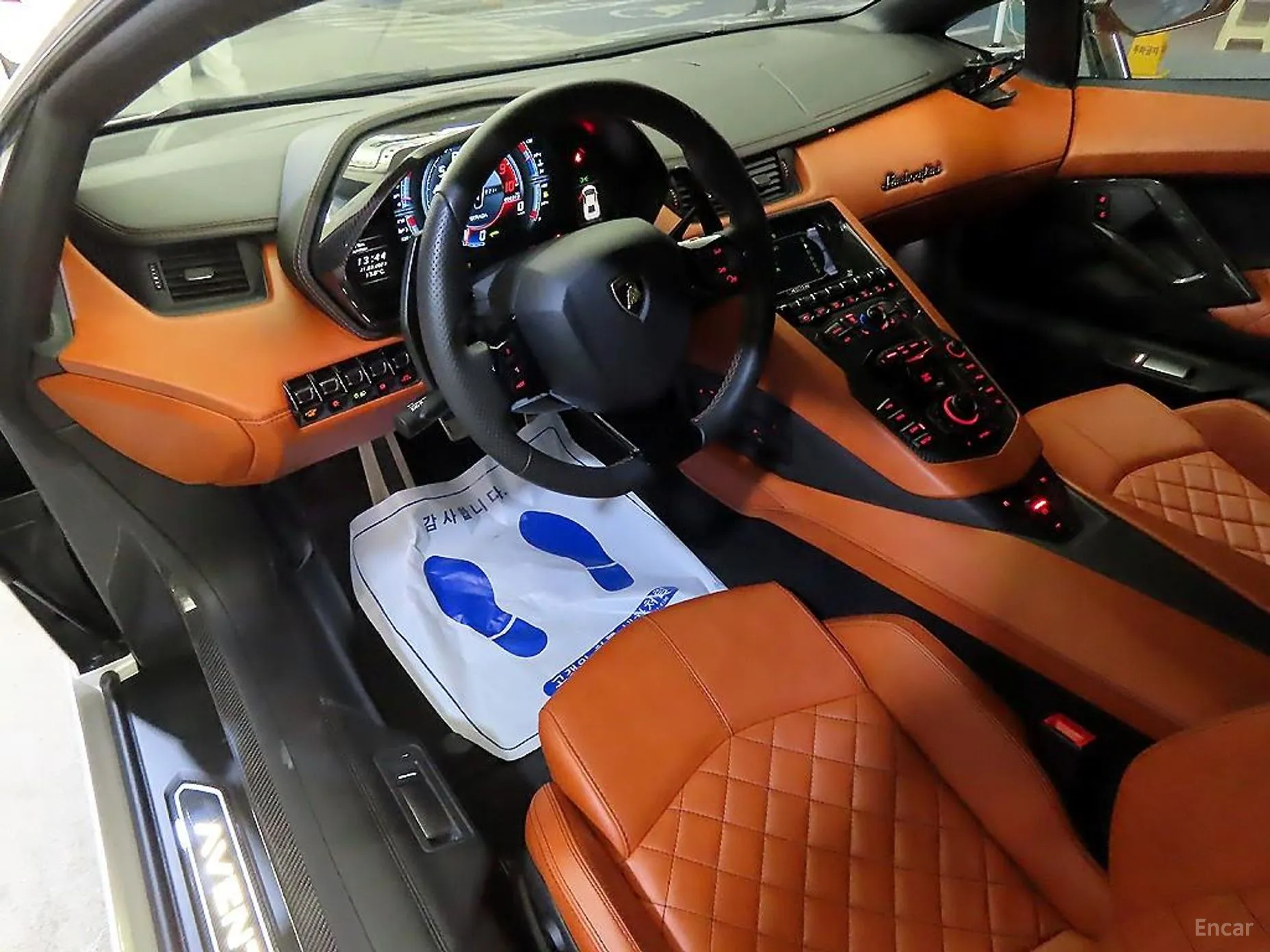 Lamborghini Aventador превью 9