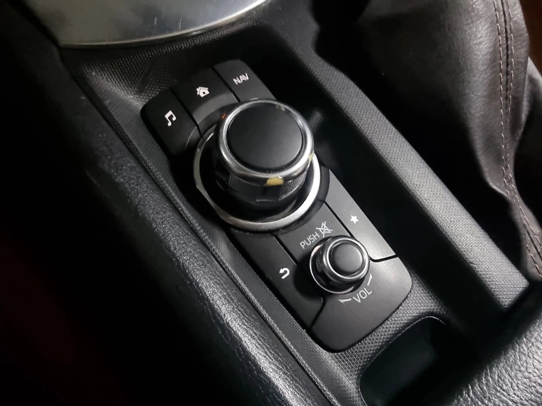 Fiat 124 Spider превью 16
