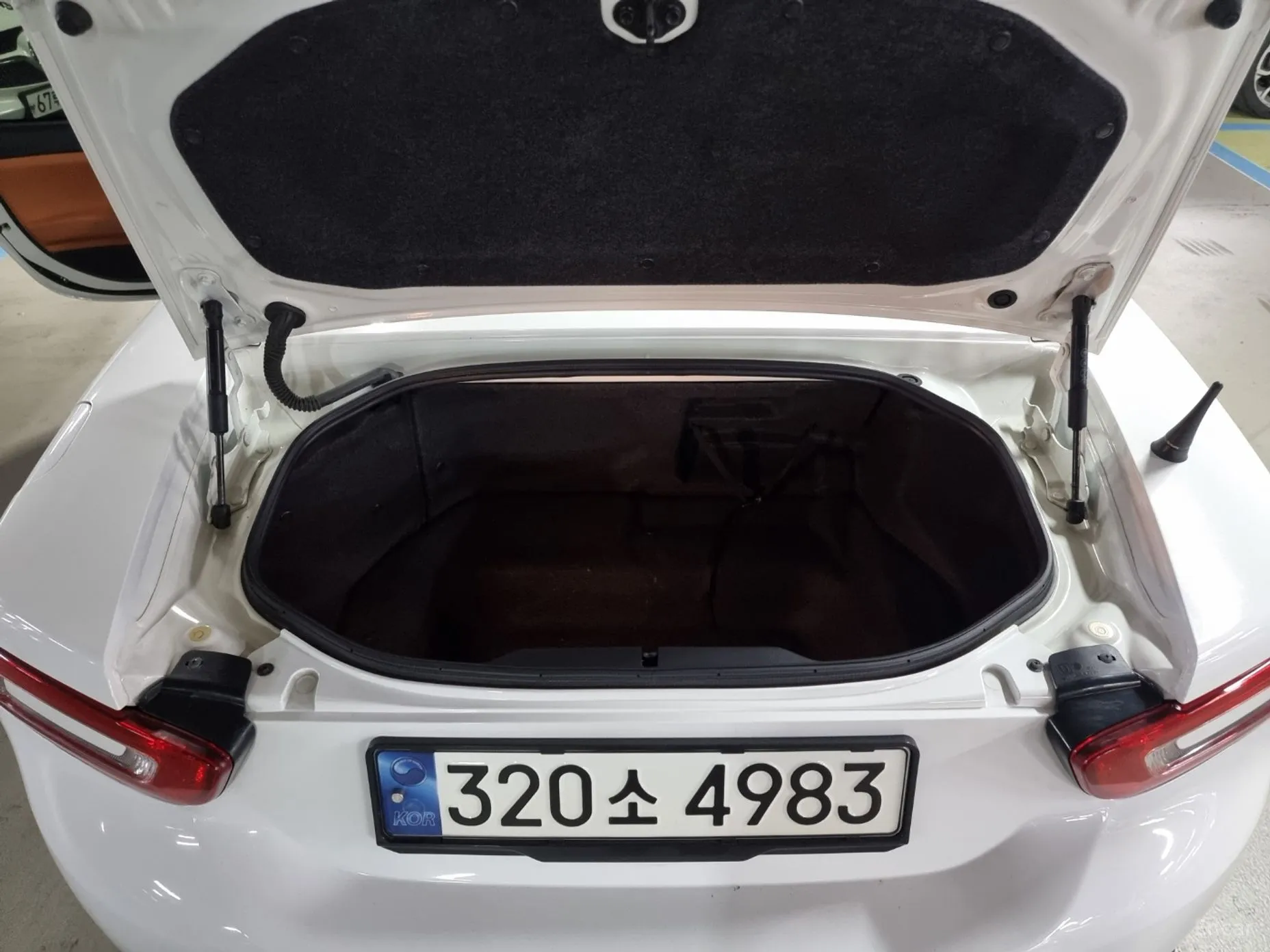 Fiat 124 Spider превью 5