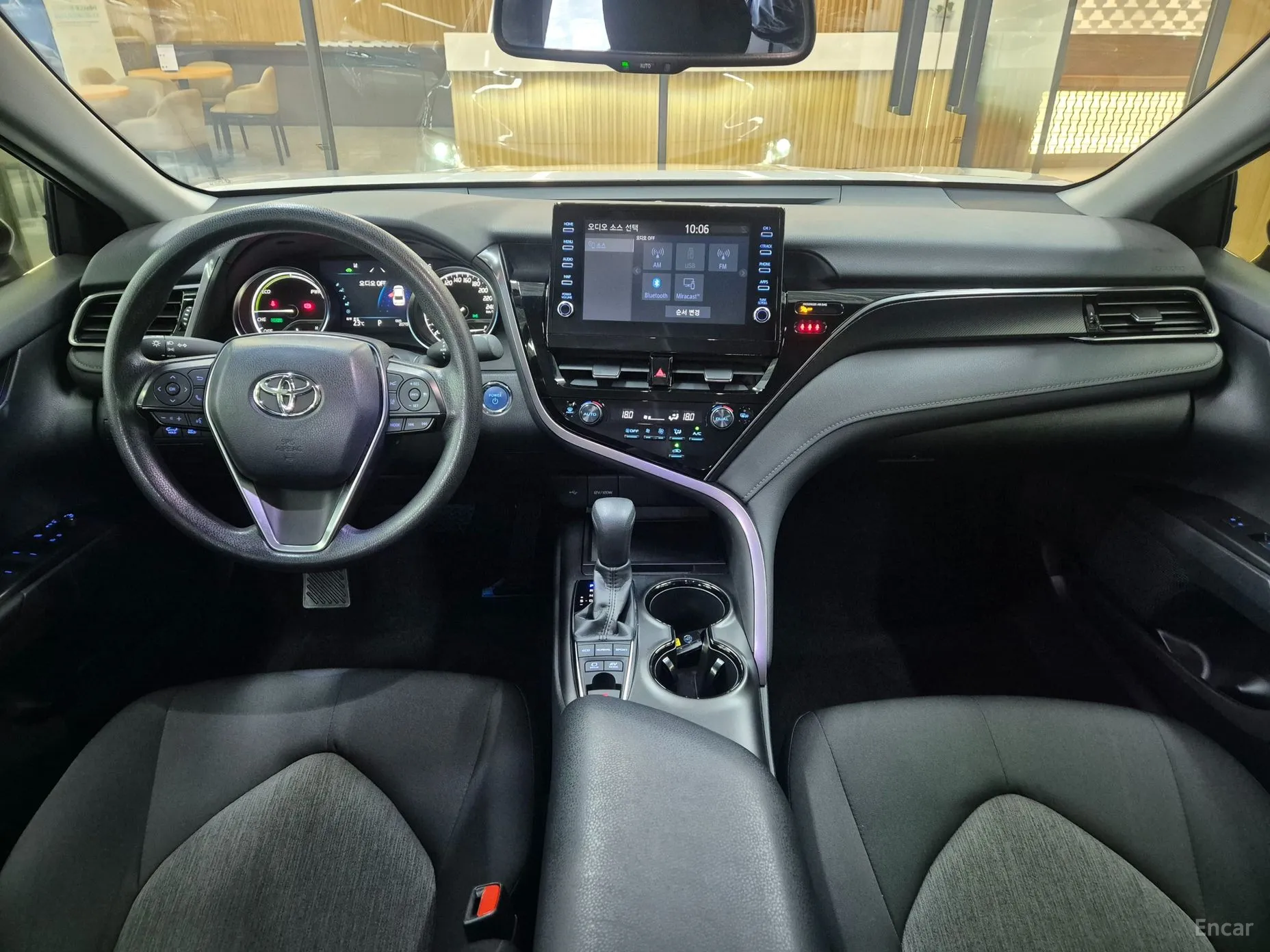 Toyota Camry (XV70) превью 7