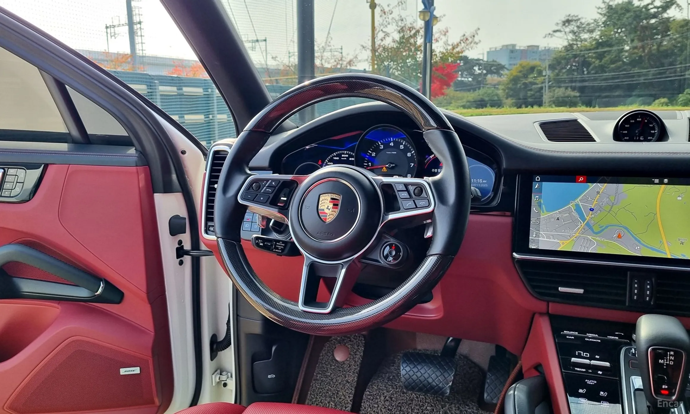 Porsche Cayenne (PO536) превью 10