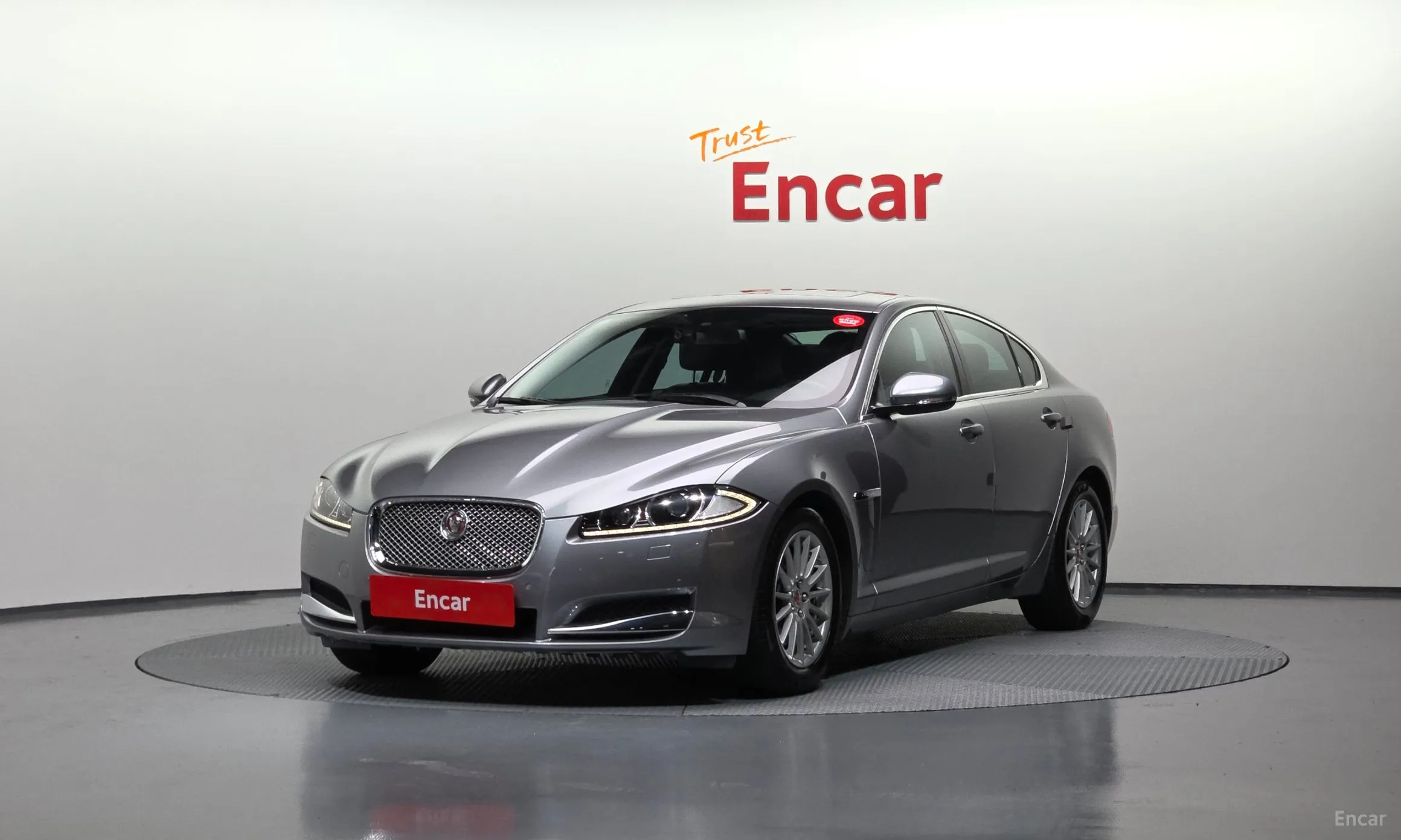 Jaguar New XF