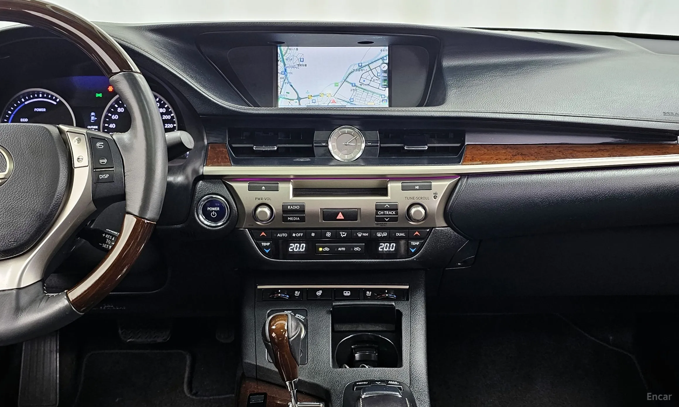 Lexus New ES300h превью 14